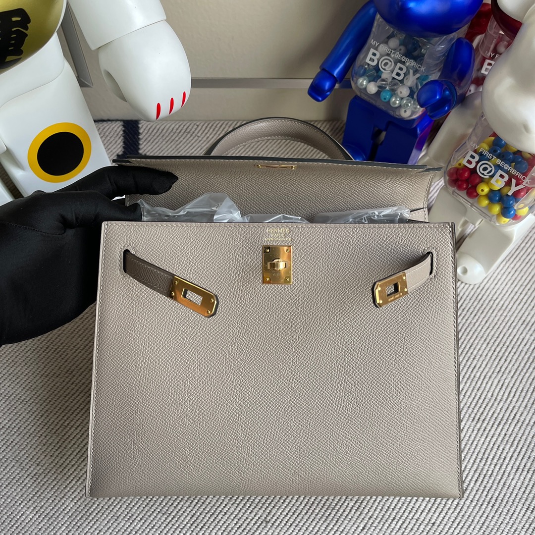 Hermès(爱马仕)Kelly 凯莉包 Epsom 原厂掌纹皮 M8 沥青灰 gris ashpite 金扣 25cm 顶级手缝-拉尔森鳄鱼皮具定制 - 爱马仕包包官网 Hermès(爱马仕)Kelly 凯莉包 Epsom 原厂掌纹皮 M8 沥青灰 gris ashpite 金扣 25cm 顶级手缝