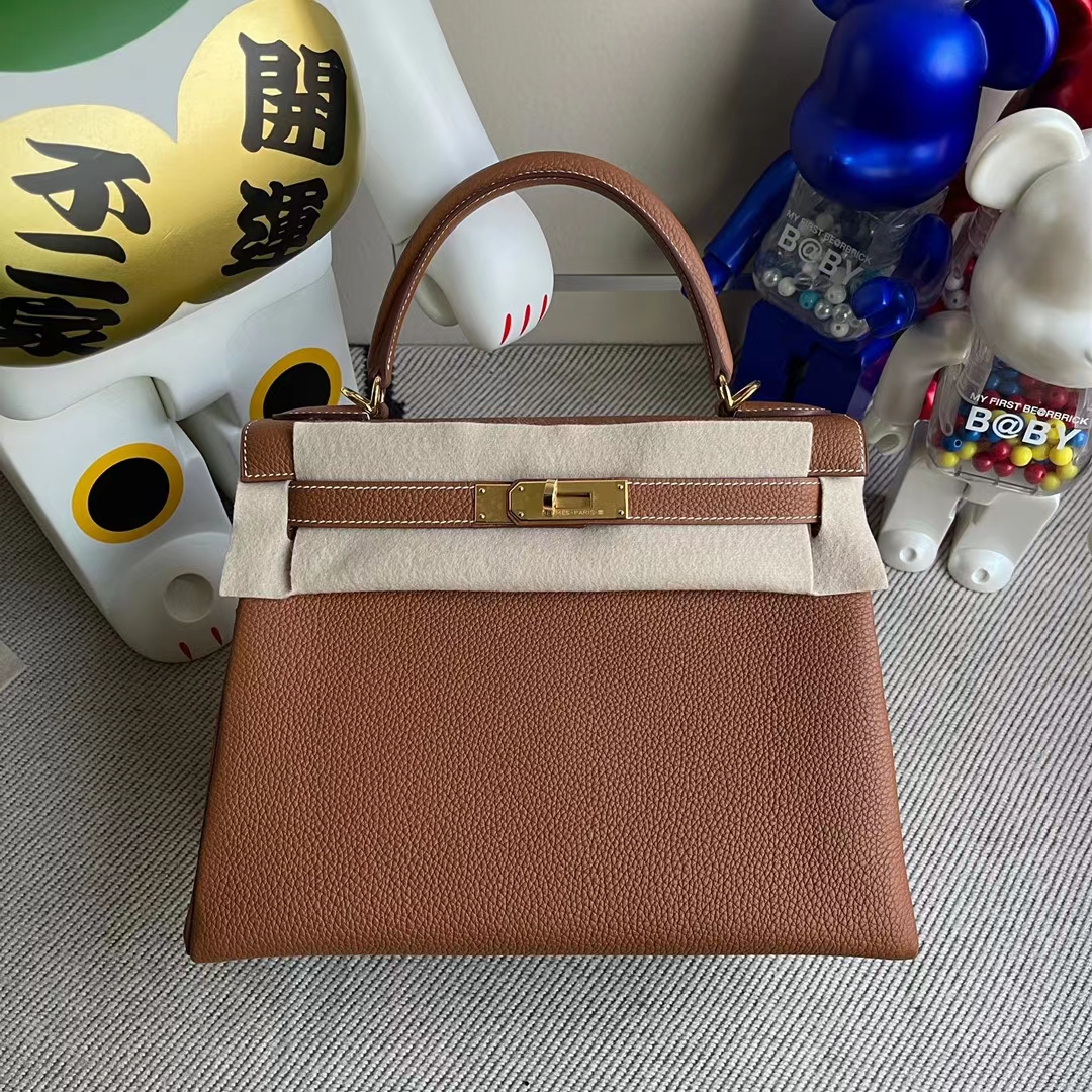 Hermès(爱马仕)Kelly 凯莉包 togo Ck37 金棕色 金扣 28cm-拉尔森鳄鱼皮具定制 - 爱马仕包包官网 Hermès(爱马仕)Kelly 凯莉包 togo Ck37 金棕色 金扣 28cm