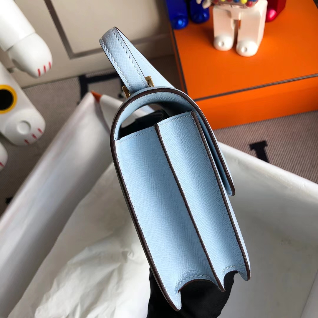 Hermès（爱马仕）Constance 康康 Epsom T0 雾蓝色 金扣 19cm 顶级工艺 全手工缝制