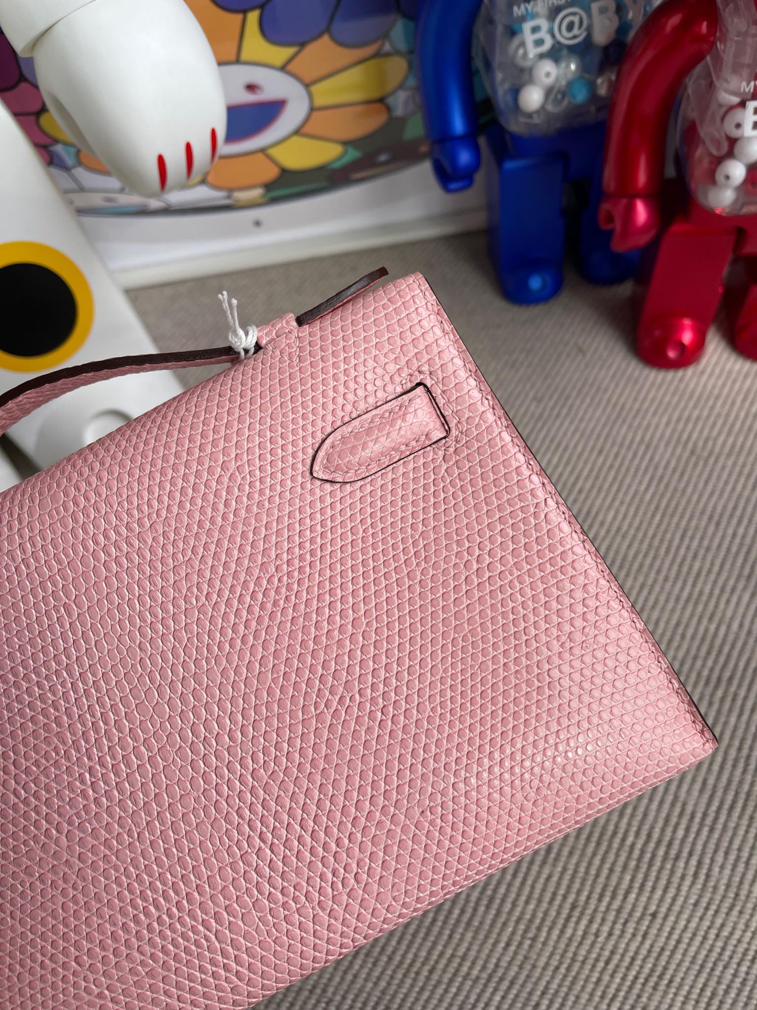 Hermès（爱马仕）Mini kelly pochette Lizard 进口亮面蜥蜴 3Q粉 金扣 22cm 顶级手缝