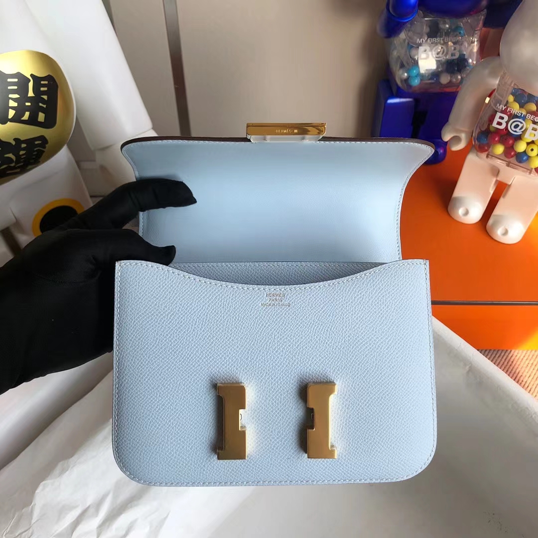 Hermès（爱马仕）Constance 康康 Epsom T0 雾蓝色 金扣 19cm 顶级工艺 全手工缝制