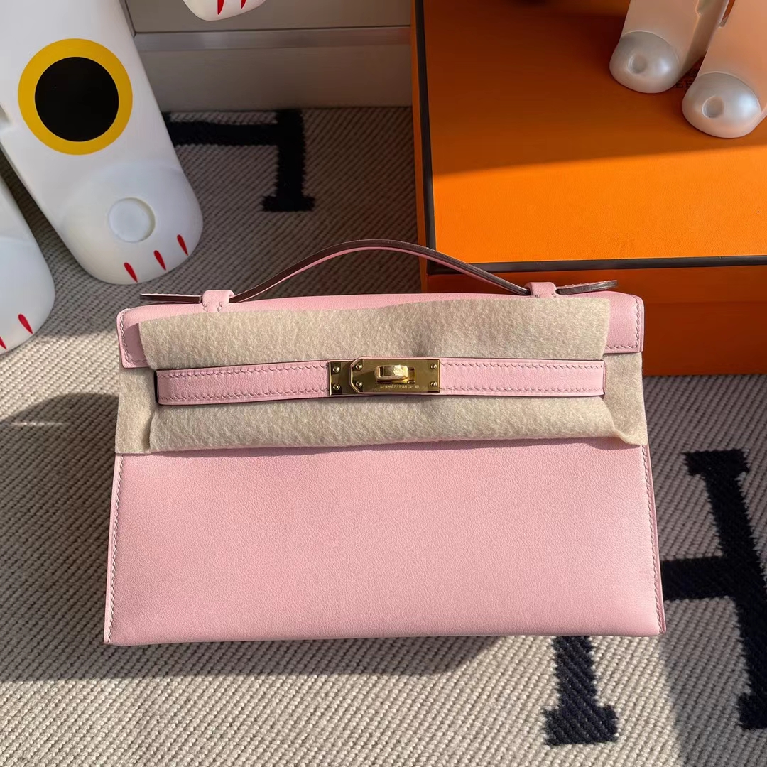 Hermès（爱马仕）MiniKelly Pochette Swift 进口平纹皮 3Q 水粉色 金扣 22cm