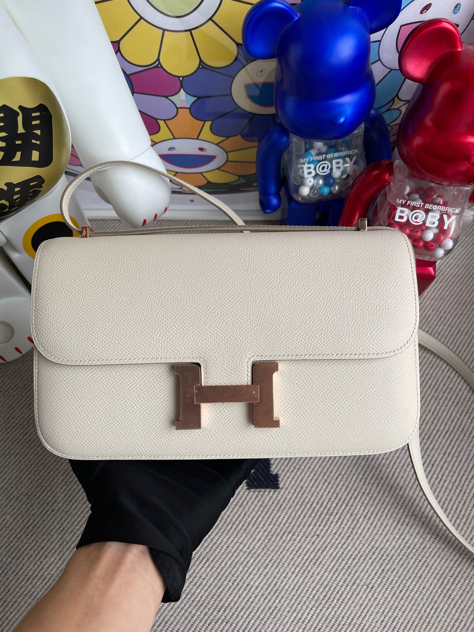 Hermès(爱马仕)Constance 康康 elan Epsom 原厂掌纹皮 奶昔白 玫瑰金扣 26cm 顶级手缝-拉尔森鳄鱼皮具定制 - 爱马仕包包官网 Hermès(爱马仕)Constance 康康 elan Epsom 原厂掌纹皮 奶昔白 玫瑰金扣 26cm 顶级手缝