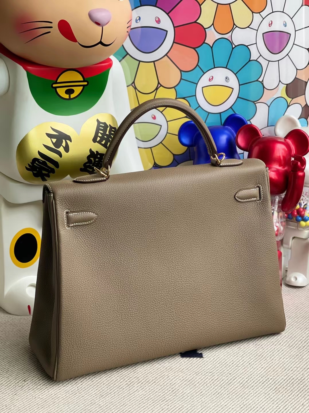 Hermès(爱马仕)Kelly 凯莉包 Togo Ck18 大象灰 金扣 35cm-拉尔森鳄鱼皮具定制 - 爱马仕包包官网 Hermès(爱马仕)Kelly 凯莉包 Togo Ck18 大象灰 金扣 35cm