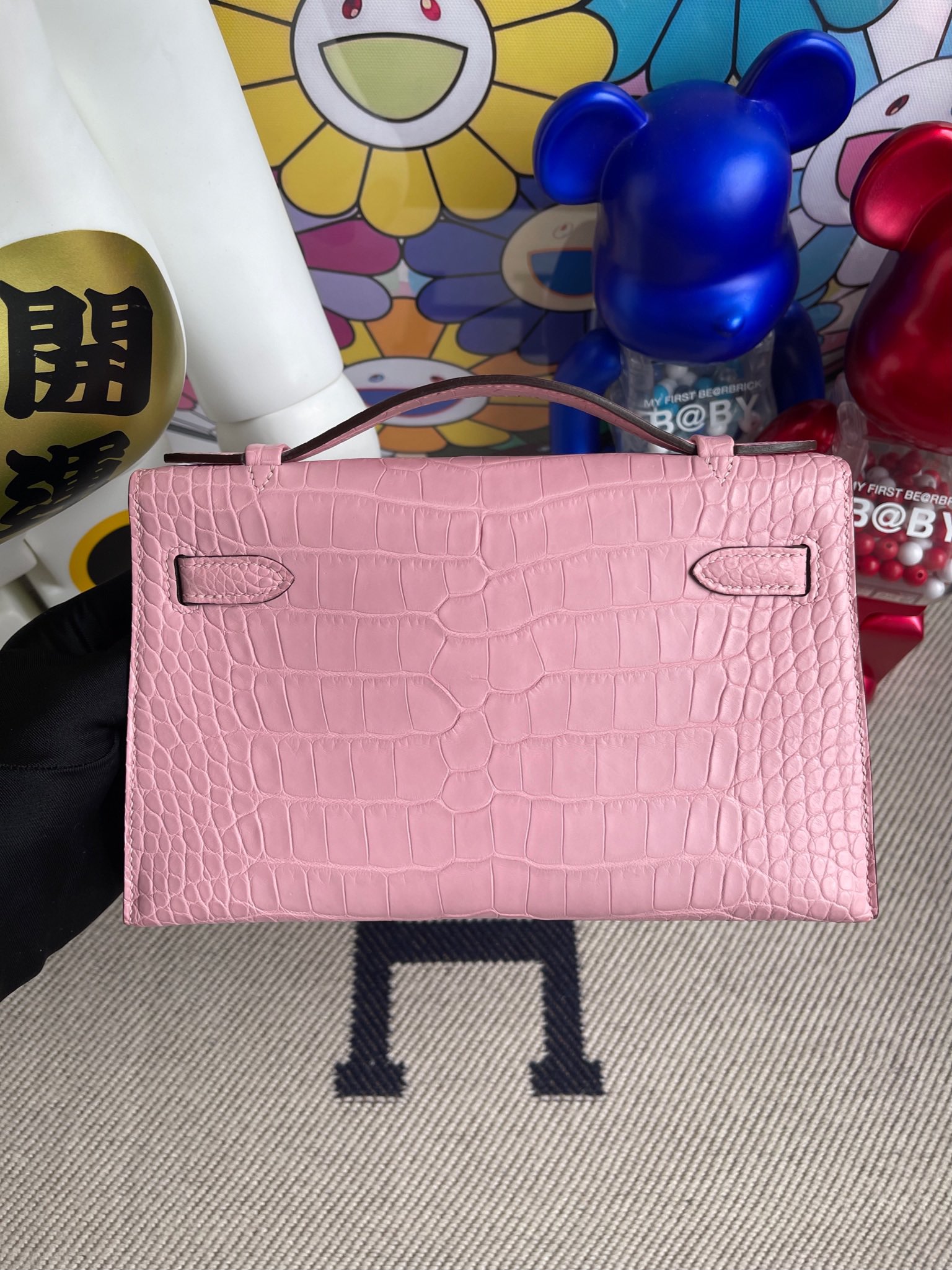 Hermès(爱马仕)Mini kelly pochette alligator matt 雾面鳄鱼 3Q粉 金扣 22cm 手拿包 晚宴包-拉尔森鳄鱼皮具定制 - 爱马仕包包官网 Hermès(爱马仕)Mini kelly pochette alligator matt 雾面鳄鱼 3Q粉 金扣 22cm 手拿包 晚宴包