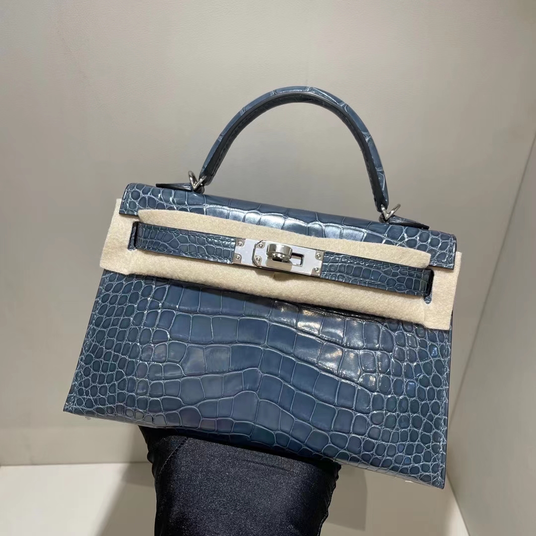 Hermès（爱马仕）mini Kelly Ⅱ 迷你凯莉 亮面美洲鳄 shiny alligator ck75 牛仔蓝 银扣 19cm