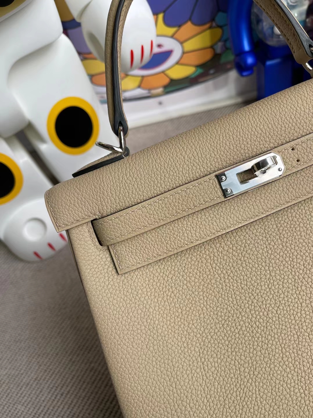 Hermès(爱马仕)Kelly 凯莉包 togo s2 风衣灰 银扣 25cm-拉尔森鳄鱼皮具定制 - 爱马仕包包官网 Hermès(爱马仕)Kelly 凯莉包 togo s2 风衣灰 银扣 25cm