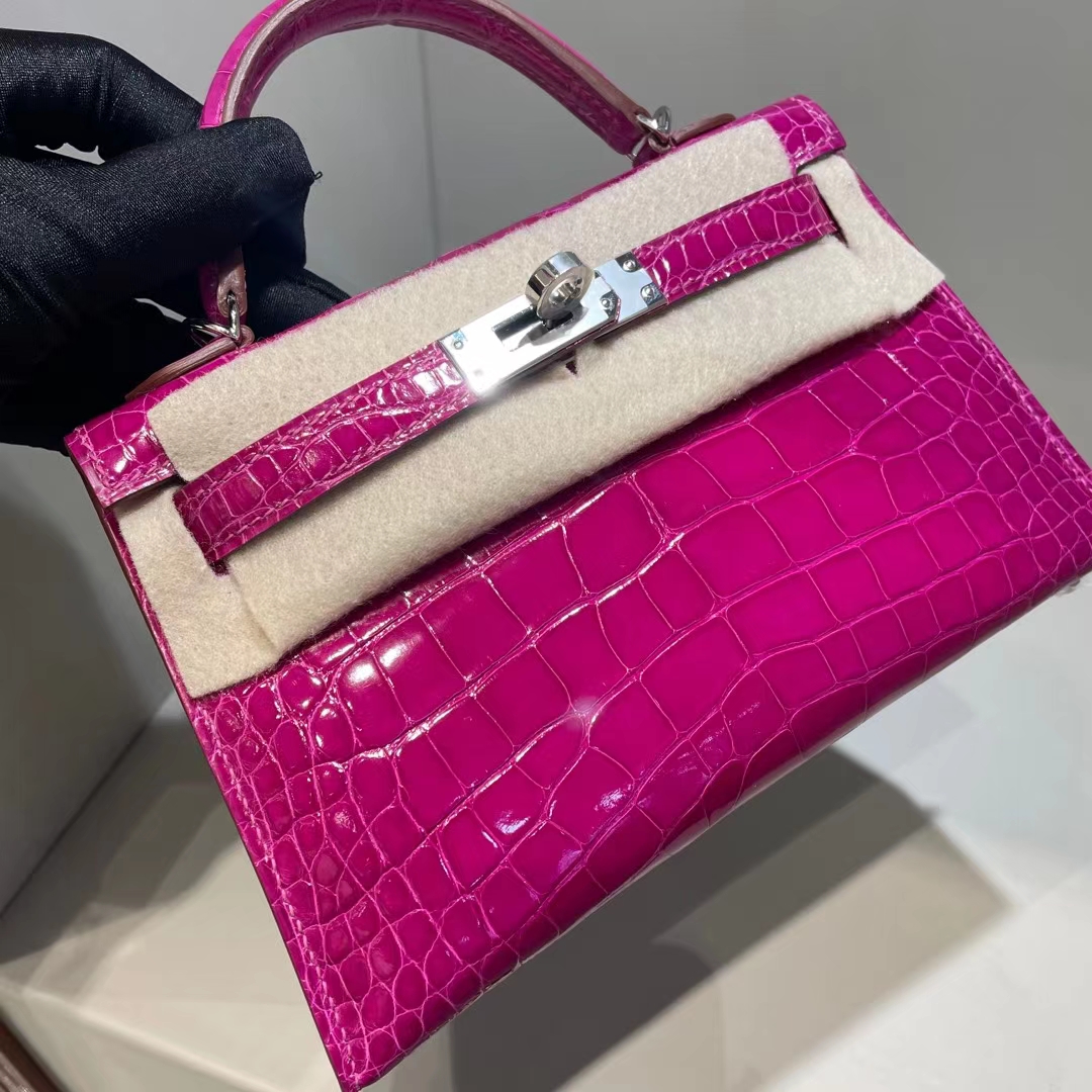 Hermès(爱马仕)mini Kelly Ⅱ 迷你凯莉 亮面美洲鳄 j5 天方夜谭粉紫 银扣 19cm-拉尔森鳄鱼皮具定制 - 爱马仕包包官网 Hermès(爱马仕)mini Kelly Ⅱ 迷你凯莉 亮面美洲鳄 j5 天方夜谭粉紫 银扣 19cm