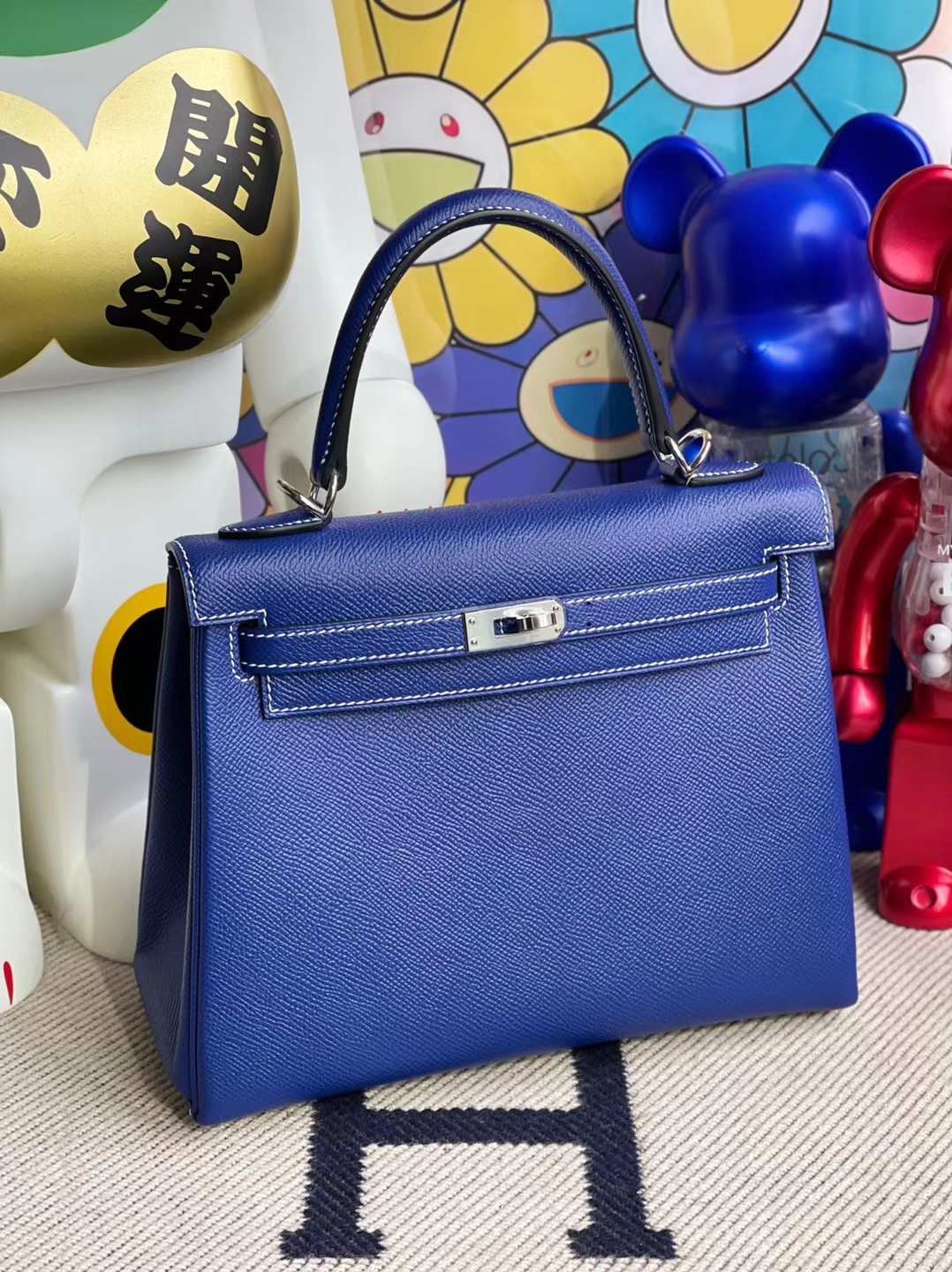 Hermès（爱马仕）Kelly 凯莉包 Epsom 内缝 7T 电光蓝 白色线 银扣 25cm 订制