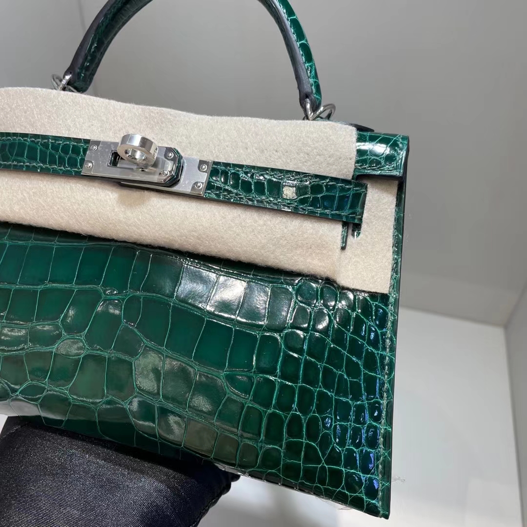 Hermès（爱马仕）mini Kelly Ⅱ 迷你凯莉 亮面美洲鳄 shiny alligator ck67 祖母绿 银扣 19cm