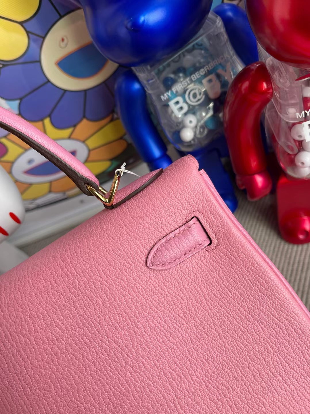 Hermès(爱马仕)Kelly 凯莉包 Chevre 3Q 新粉色 拼 5P 樱花粉 拼 1Q 奶昔粉 金扣 马蹄印 25cm-拉尔森鳄鱼皮具定制 - 爱马仕包包官网 Hermès(爱马仕)Kelly 凯莉包 Chevre 3Q 新粉色 拼 5P 樱花粉 拼 1Q 奶昔粉 金扣 马蹄印 25cm