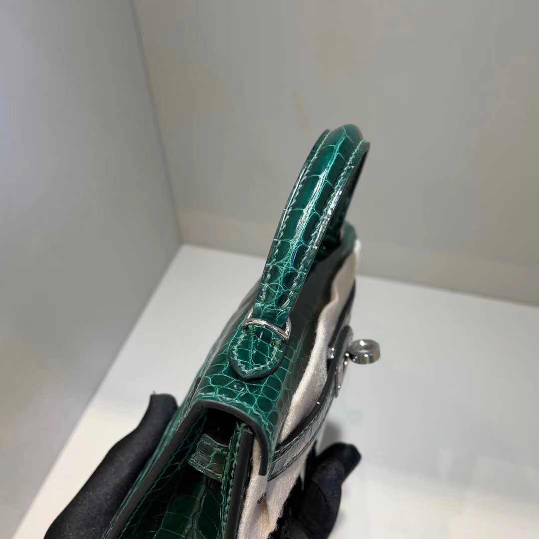 Hermès（爱马仕）mini Kelly Ⅱ 迷你凯莉 亮面美洲鳄 shiny alligator ck67 祖母绿 银扣 19cm
