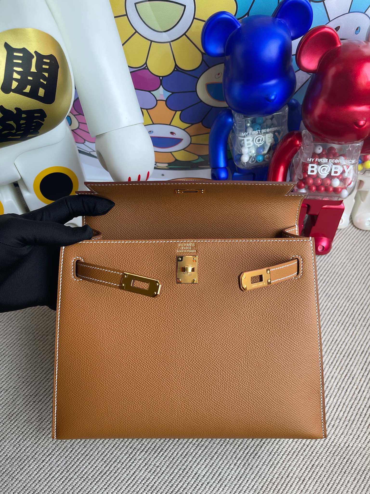 Hermès(爱马仕)Kelly 凯莉包 Epsom 原厂掌纹皮 ck37 金棕色 Gold 金扣 25cm 顶级手缝-拉尔森鳄鱼皮具定制 - 爱马仕包包官网 Hermès(爱马仕)Kelly 凯莉包 Epsom 原厂掌纹皮 ck37 金棕色 Gold 金扣 25cm 顶级手缝