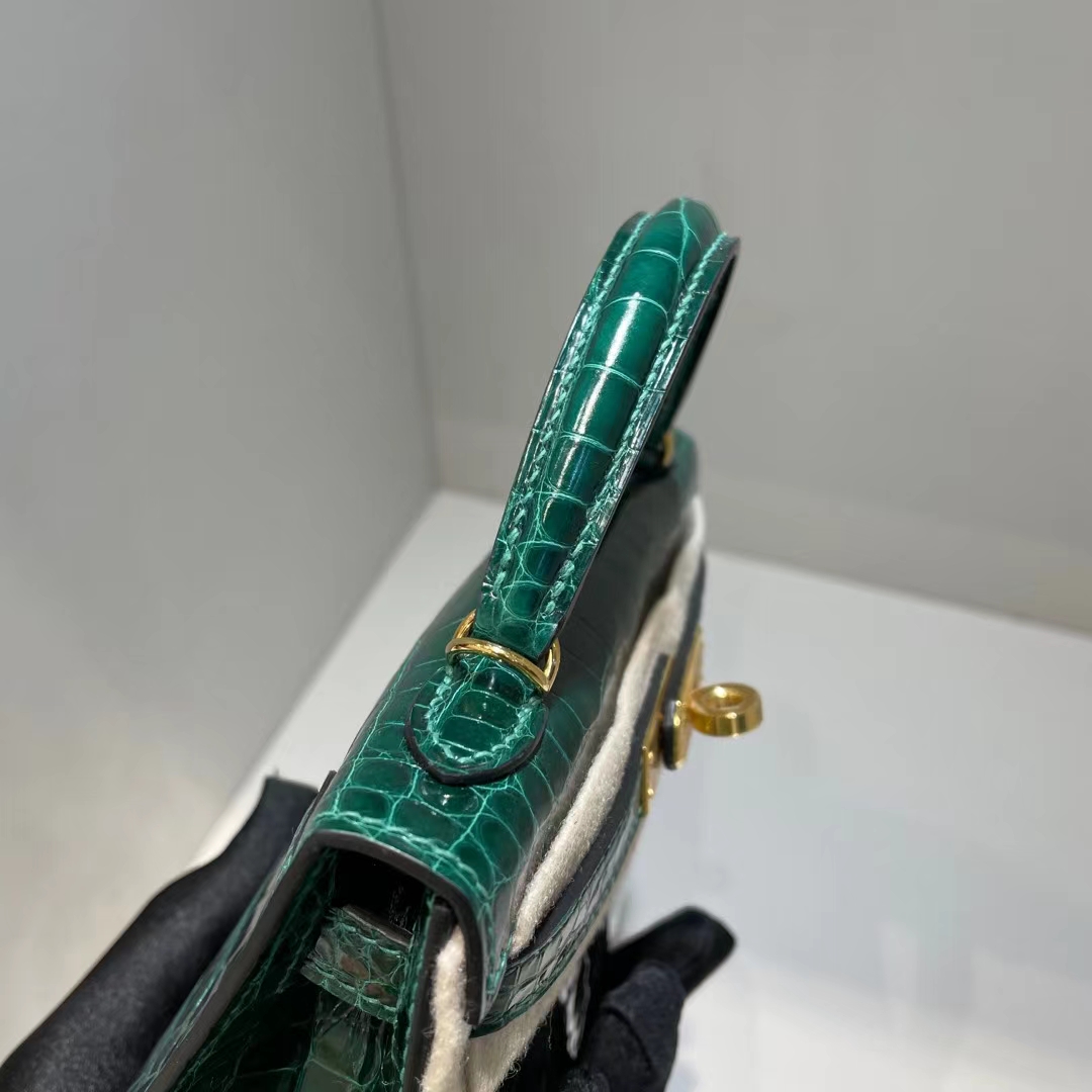 Hermès（爱马仕）mini Kelly Ⅱ 迷你凯莉 亮面美洲鳄 shiny alligator ck67 祖母绿 金扣 19cm