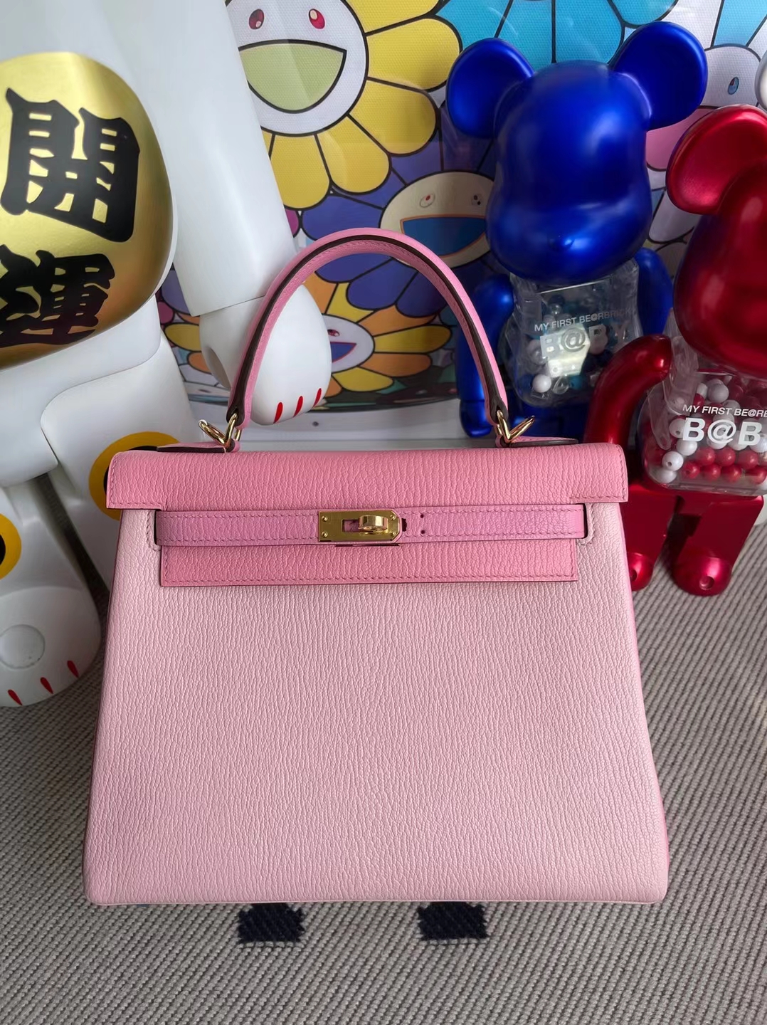 Hermès(爱马仕)Kelly 凯莉包 Chevre 3Q 新粉色 拼 5P 樱花粉 拼 1Q 奶昔粉 金扣 马蹄印 25cm-拉尔森鳄鱼皮具定制 - 爱马仕包包官网 Hermès(爱马仕)Kelly 凯莉包 Chevre 3Q 新粉色 拼 5P 樱花粉 拼 1Q 奶昔粉 金扣 马蹄印 25cm