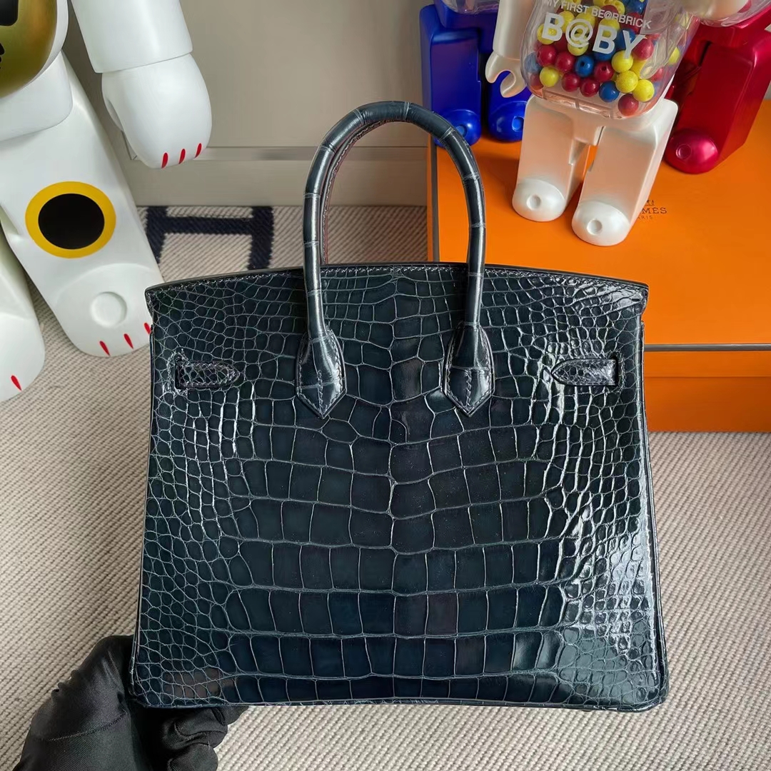 Hermès(爱马仕)Birkin 铂金包 亮面美洲鳄鱼 Ck76 深海蓝 shiny alligator crocodile 金扣 25cm-拉尔森鳄鱼皮具定制 - 爱马仕包包官网 Hermès(爱马仕)Birkin 铂金包 亮面美洲鳄鱼 Ck76 深海蓝 shiny alligator crocodile 金扣 25cm