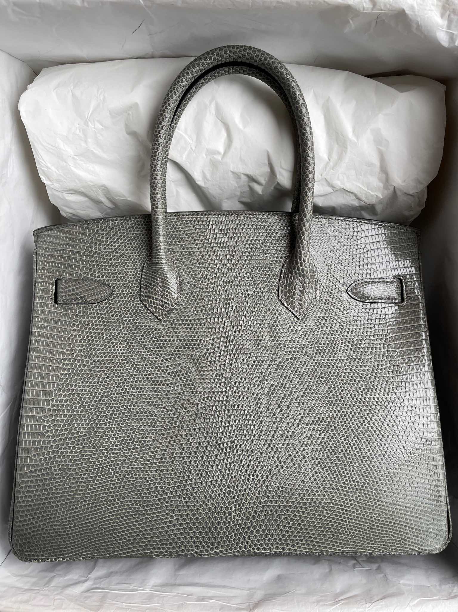 Hermès(爱马仕)Birkin 铂金包 Lizard 进口亮面蜥蜴 ck81 斑鸠灰 Gris T 银扣 30cm 顶级手缝-拉尔森鳄鱼皮具定制 - 爱马仕包包官网 Hermès(爱马仕)Birkin 铂金包 Lizard 进口亮面蜥蜴 ck81 斑鸠灰 Gris T 银扣 30cm 顶级手缝