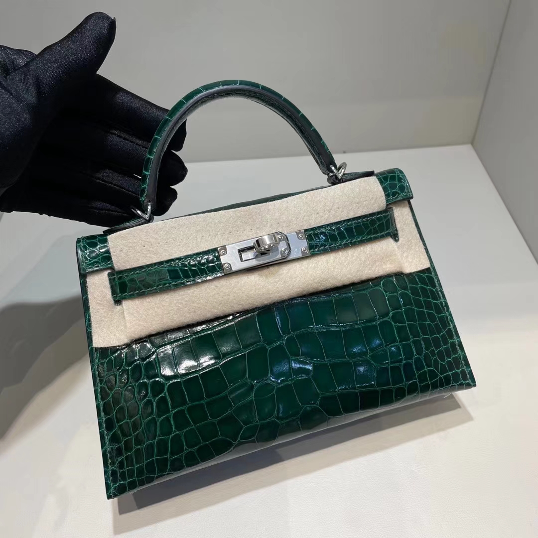 Hermès（爱马仕）mini Kelly Ⅱ 迷你凯莉 亮面美洲鳄 shiny alligator ck67 祖母绿 银扣 19cm