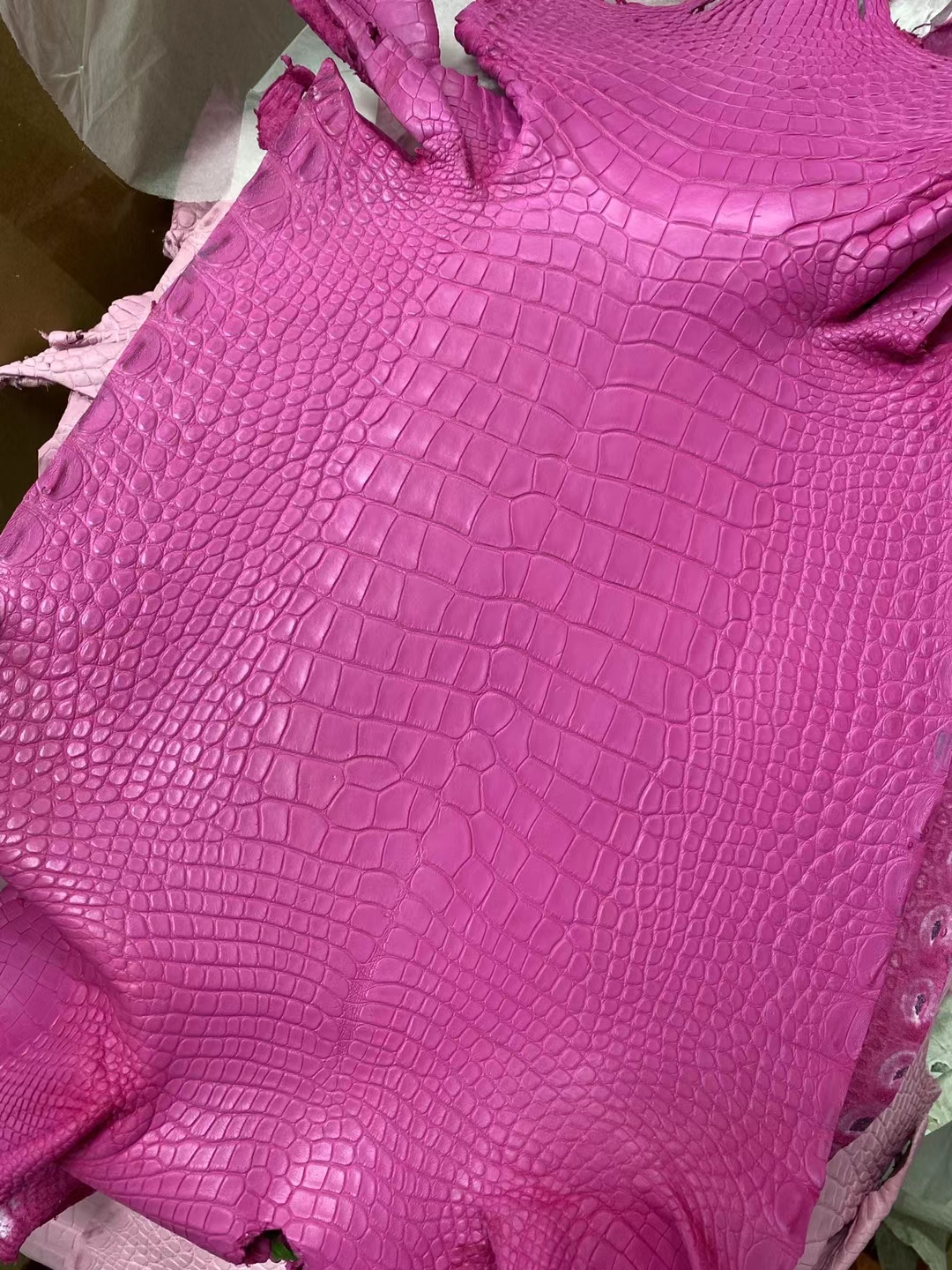 Hermès（爱马仕）新皮 雾面方块 美洲鳄 J5 天方夜谭粉紫 Matte Alligator crocodile 接受订制