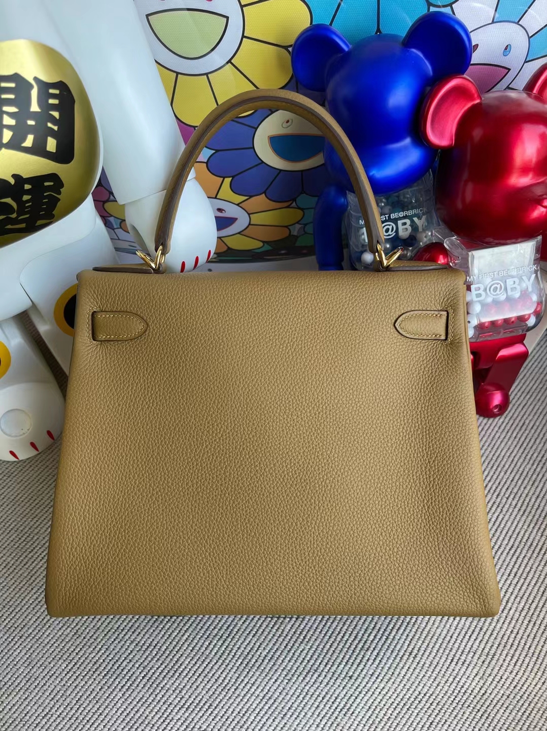 Hermès(爱马仕)Kelly 凯莉包 Togo 顶级小牛皮 8U 金铜色 bronze 金扣 28cm-拉尔森鳄鱼皮具定制 - 爱马仕包包官网 Hermès(爱马仕)Kelly 凯莉包 Togo 顶级小牛皮 8U 金铜色 bronze 金扣 28cm