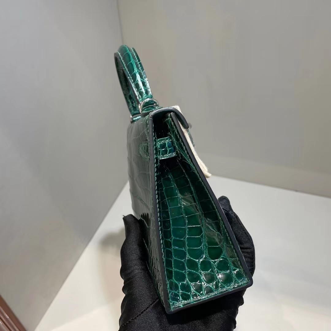 Hermès（爱马仕）mini Kelly Ⅱ 迷你凯莉 亮面美洲鳄 shiny alligator ck67 祖母绿 银扣 19cm