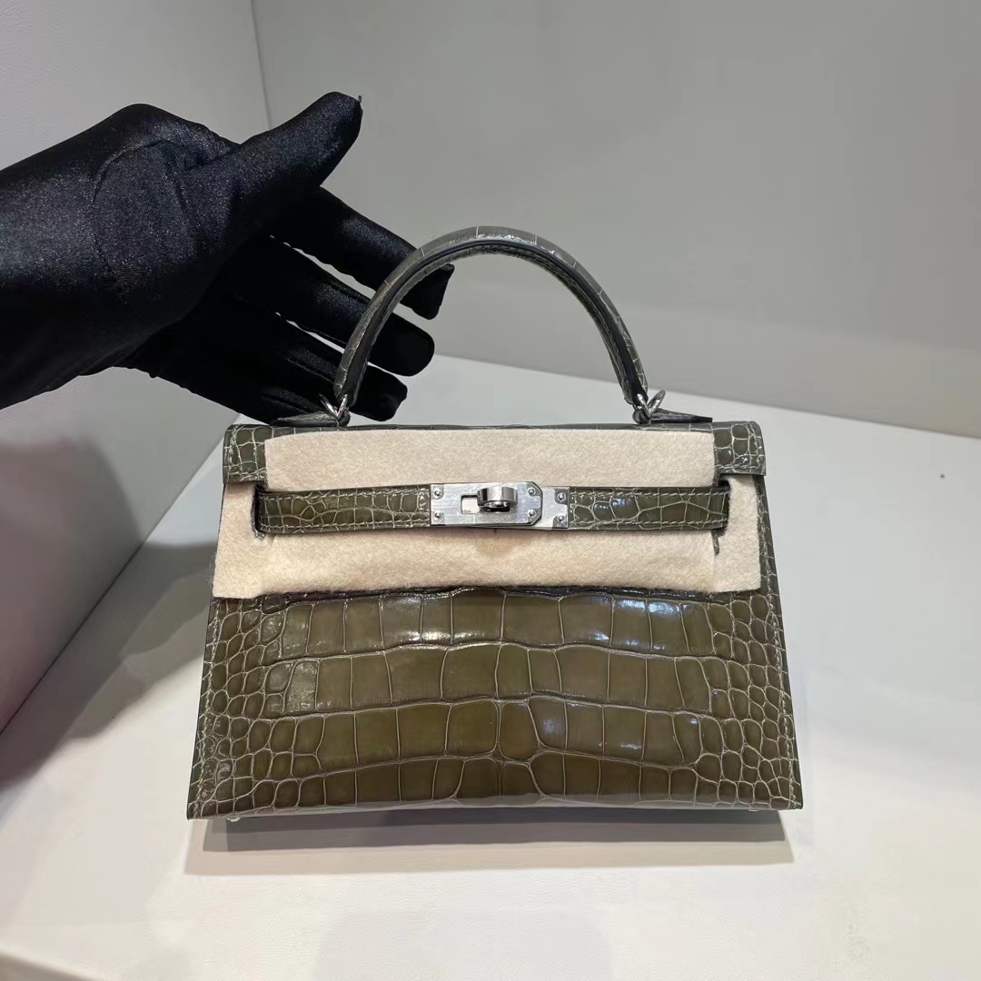 Hermès（爱马仕）Mini Kelly 亮面美洲鳄 C6 灰绿色 银扣 Shiny alligator crocodile 19cm