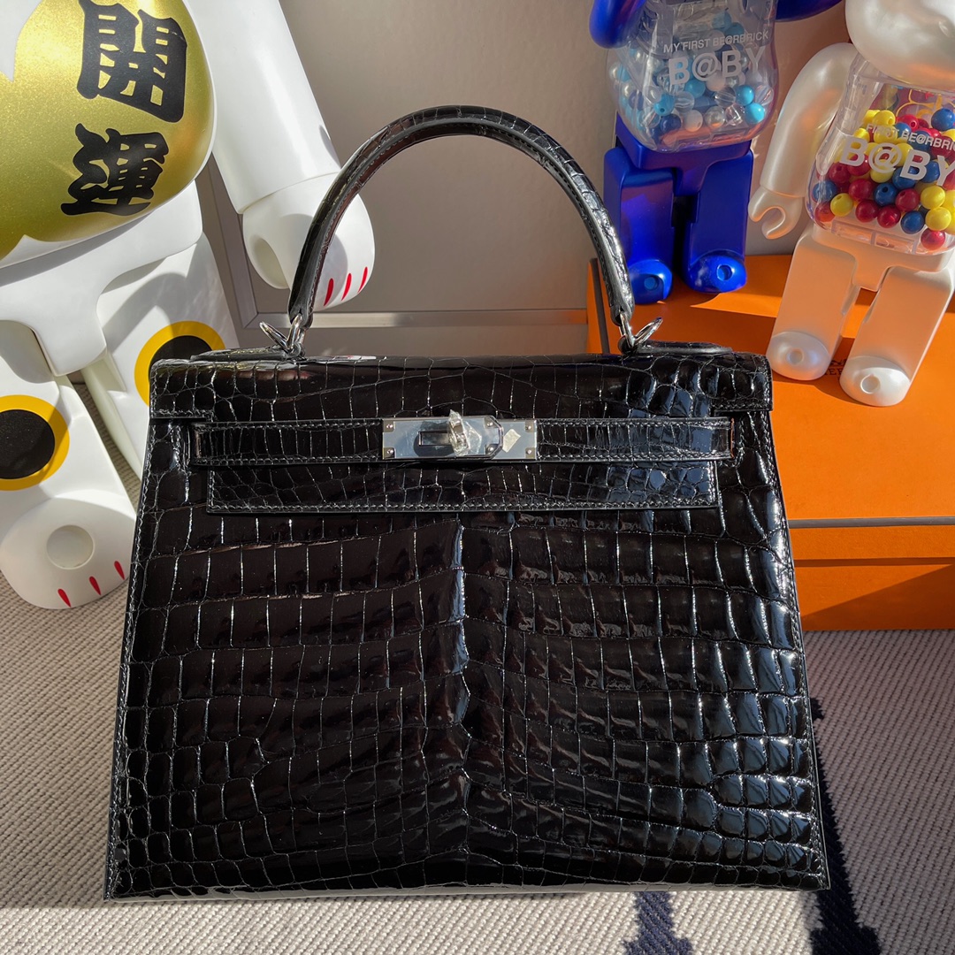 Hermès（爱马仕）Kelly 凯莉包 Crocodile shiny 亮面鳄鱼 ck89  黑色 noir  银扣 拱珠皮 28cm