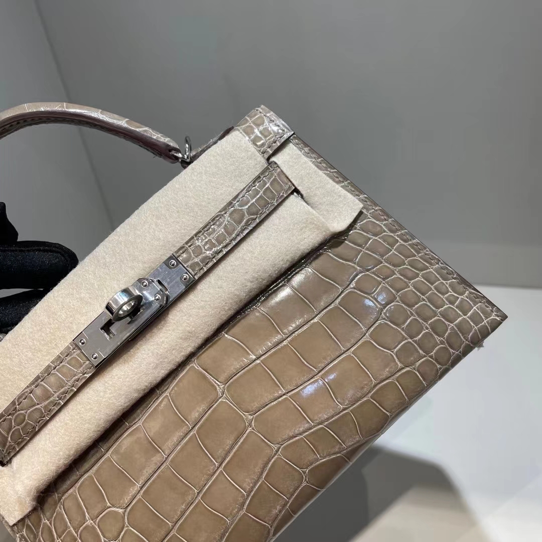 Hermès（爱马仕）Mini Kelly 亮面美洲鳄 Ck18 大象灰 银扣 Shiny alligator crocodile 19cm
