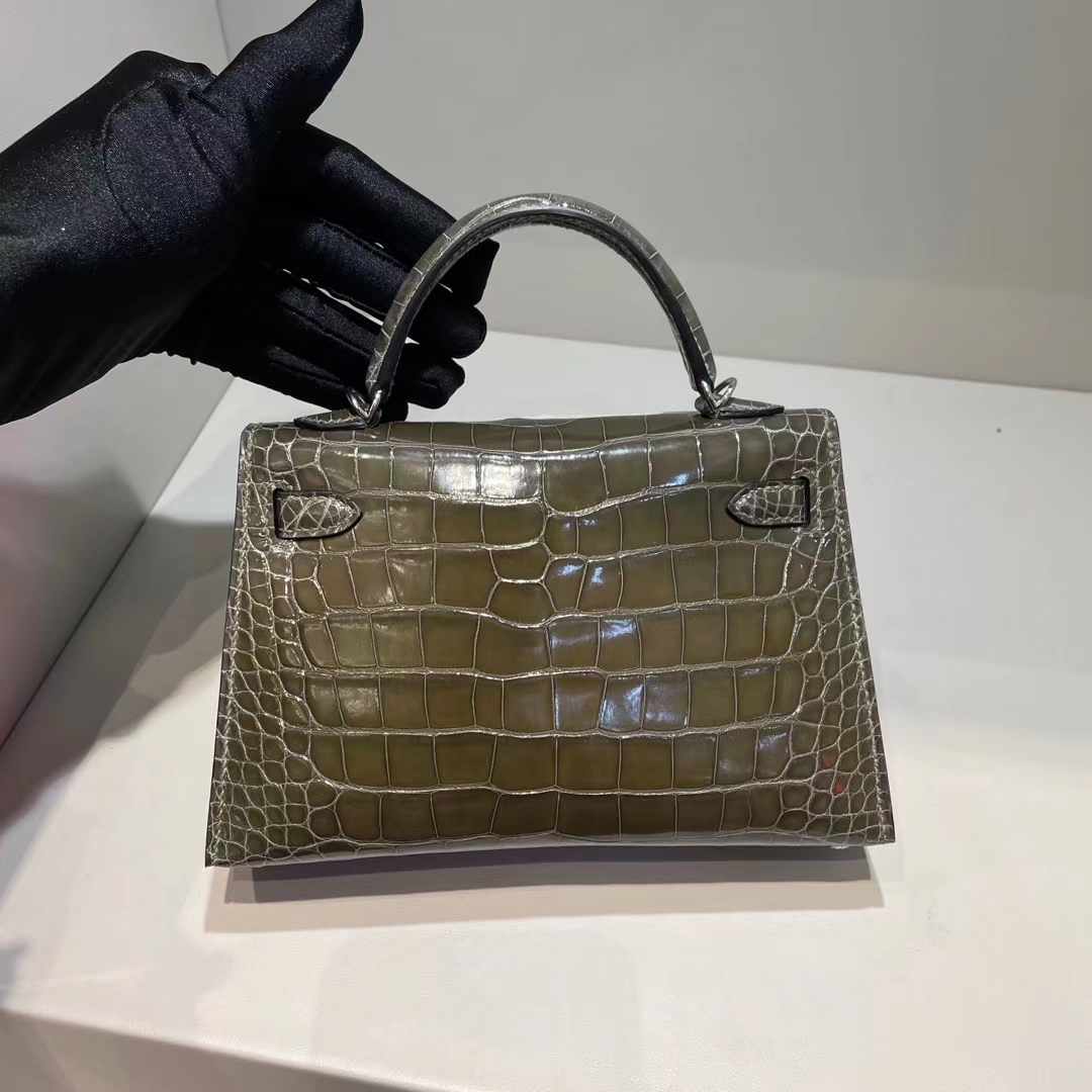 Hermès（爱马仕）Mini Kelly 亮面美洲鳄 C6 灰绿色 银扣 Shiny alligator crocodile 19cm