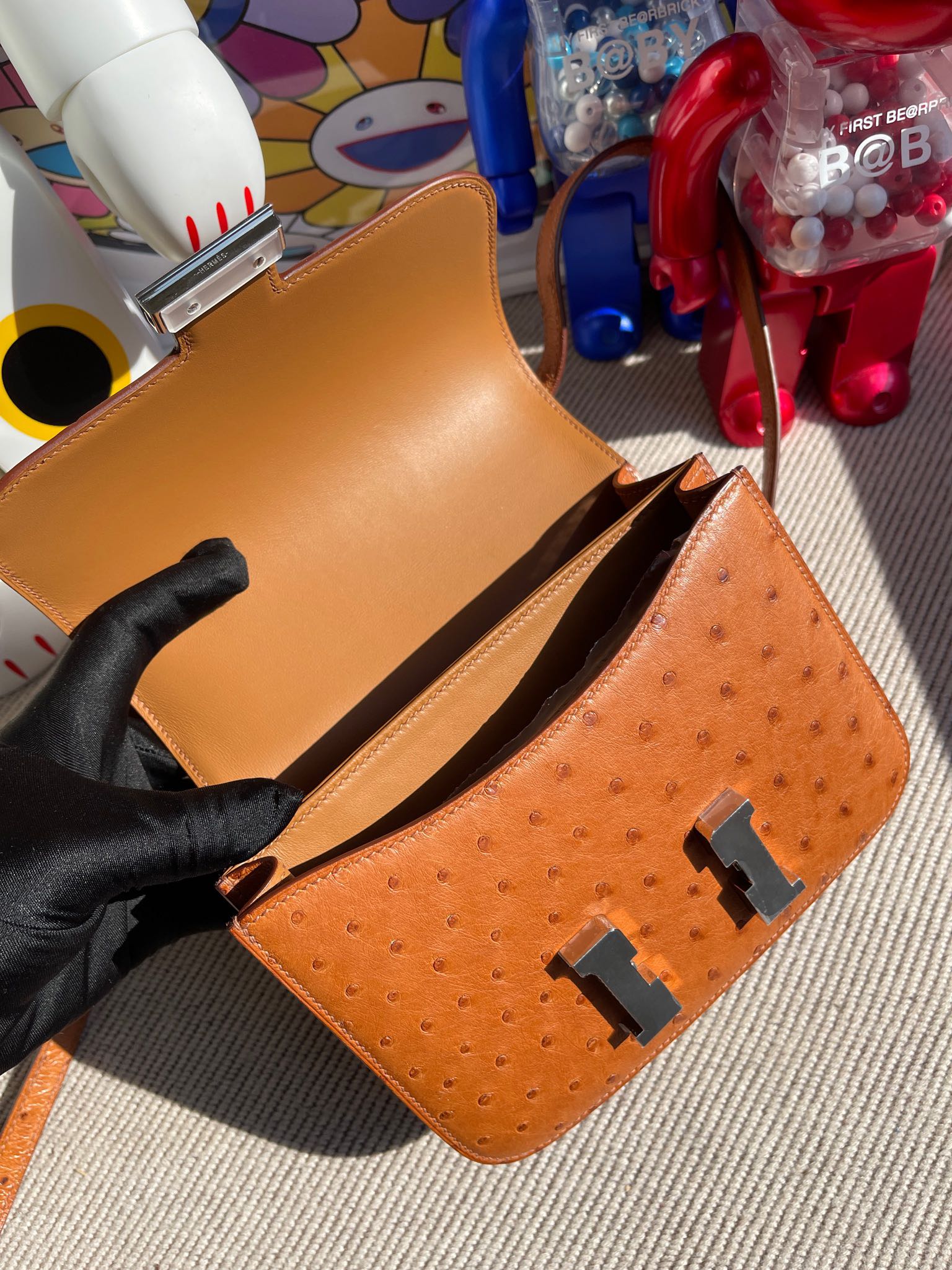 Hermès（爱马仕）Constance 康斯坦斯 Osrtich kk 鸵鸟 金棕色 gold 银扣 18cm 顶级手缝