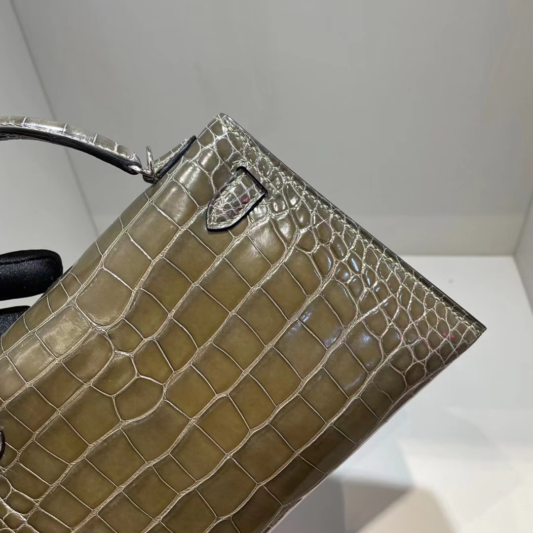 Hermès（爱马仕）Mini Kelly 亮面美洲鳄 C6 灰绿色 银扣 Shiny alligator crocodile 19cm