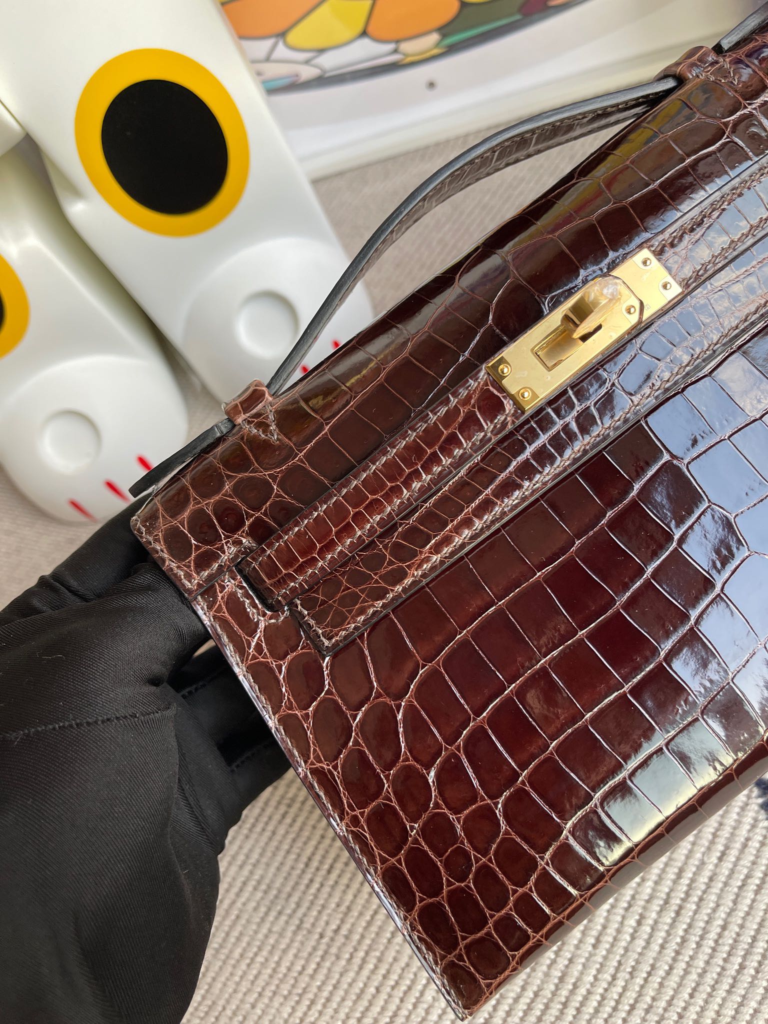 Hermès(爱马仕)Mini kelly pochette Alligator shiny 亮面鳄鱼 咖啡色 金扣 22cm-拉尔森鳄鱼皮具定制 - 爱马仕包包官网 Hermès(爱马仕)Mini kelly pochette Alligator shiny 亮面鳄鱼 咖啡色 金扣 22cm