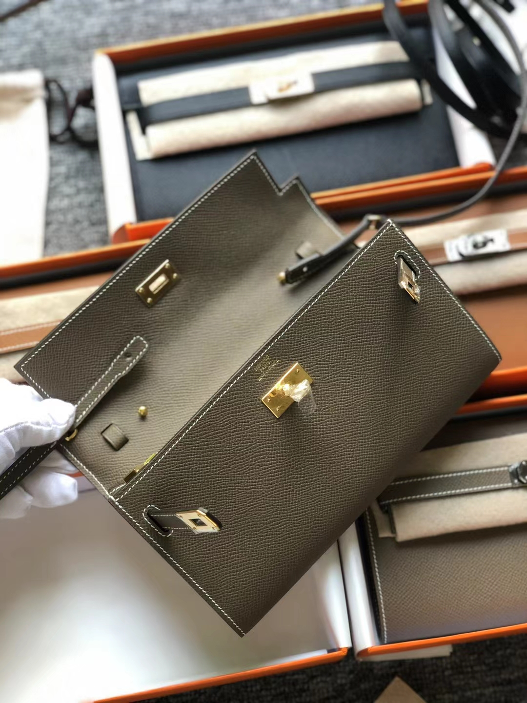 Hermès（爱马仕）Kelly woc epsom ck18 大象灰 金扣