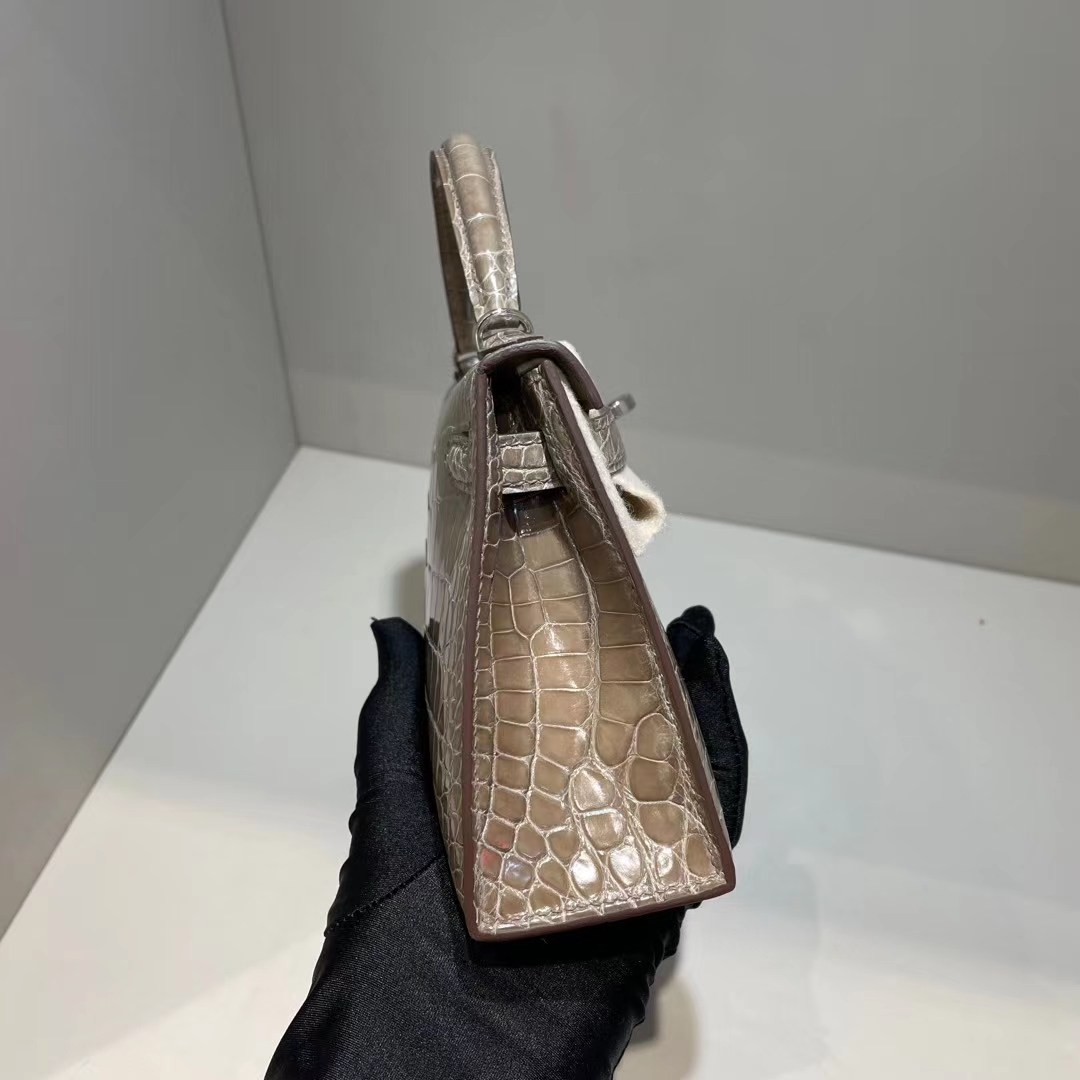 Hermès（爱马仕）Mini Kelly 亮面美洲鳄 Ck18 大象灰 银扣 Shiny alligator crocodile 19cm