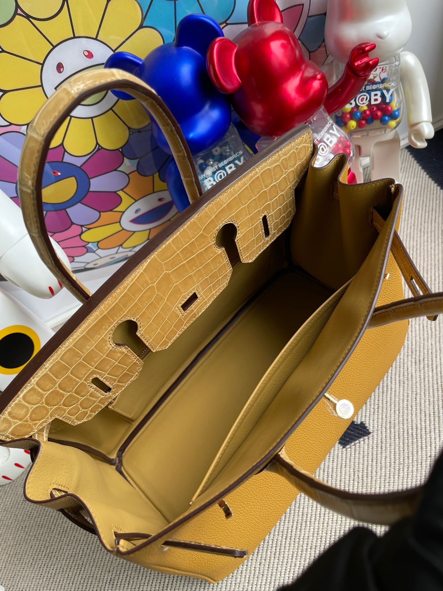 Hermès(爱马仕)Touch 系列 Birkin 铂金包 芝麻色 亮面鳄鱼 金扣 30cm 顶级手缝-拉尔森鳄鱼皮具定制 - 爱马仕包包官网 Hermès(爱马仕)Touch 系列 Birkin 铂金包 芝麻色 亮面鳄鱼 金扣 30cm 顶级手缝