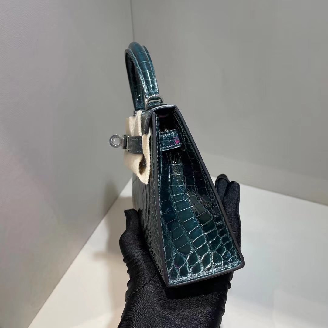 Hermès（爱马仕）Mini Kelly 亮面美洲鳄 6O 松柏绿 银扣 Shiny alligator crocodile 19cm