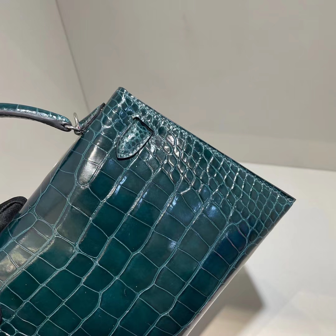 Hermès（爱马仕）Mini Kelly 亮面美洲鳄 6O 松柏绿 银扣 Shiny alligator crocodile 19cm