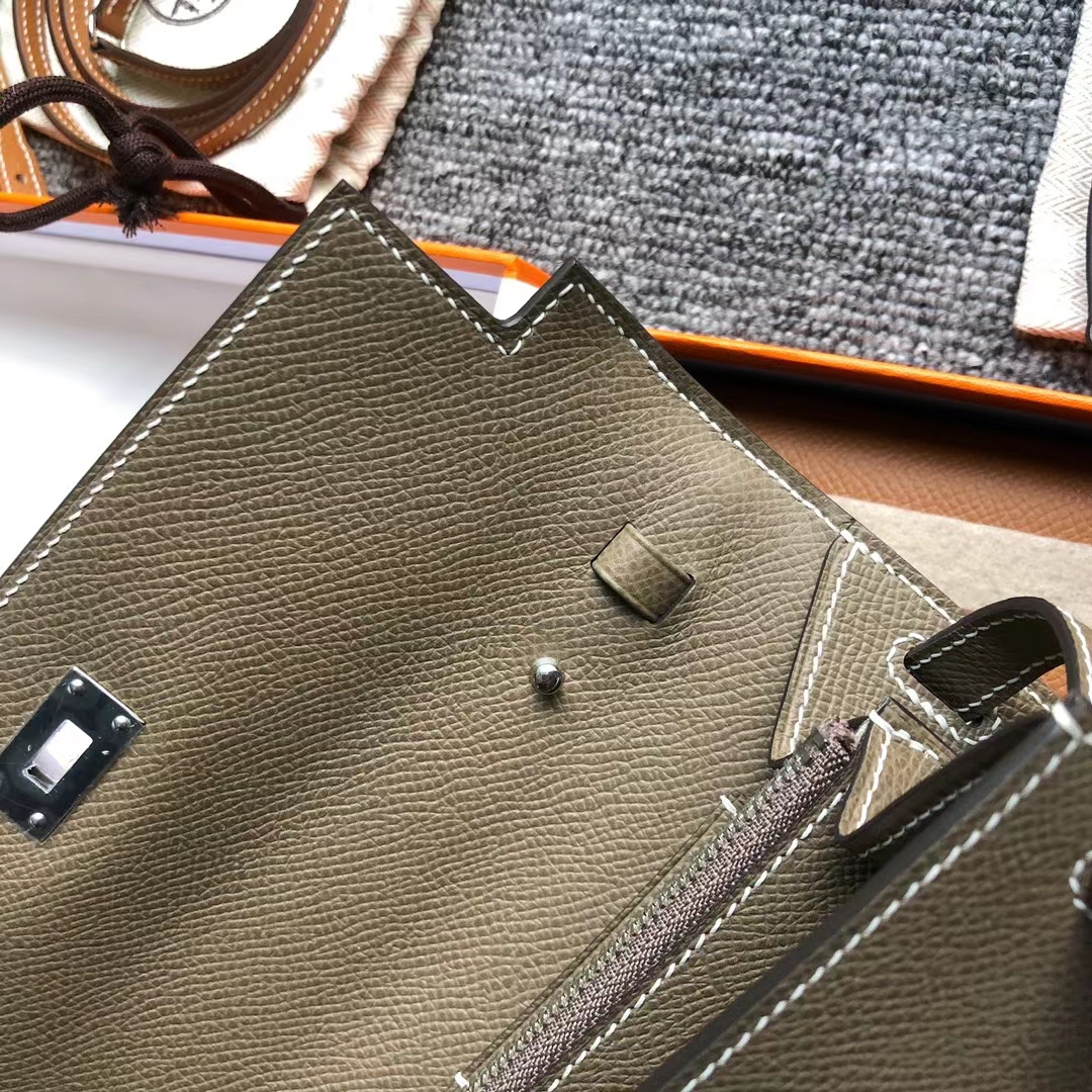 Hermès（爱马仕）Kelly woc epsom ck18 大象灰 银扣