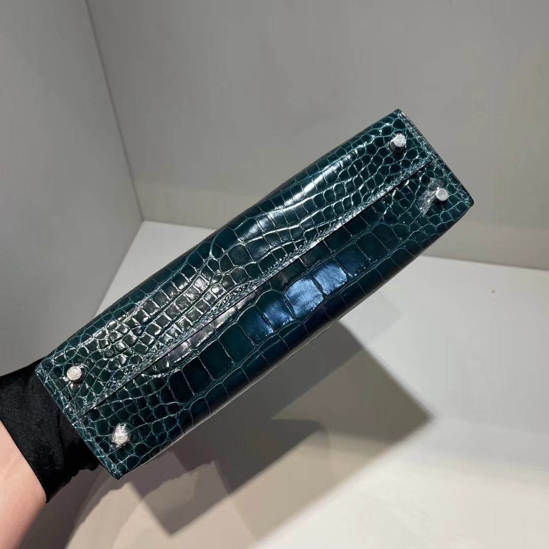 Hermès（爱马仕）Mini Kelly 亮面美洲鳄 6O 松柏绿 银扣 Shiny alligator crocodile 19cm