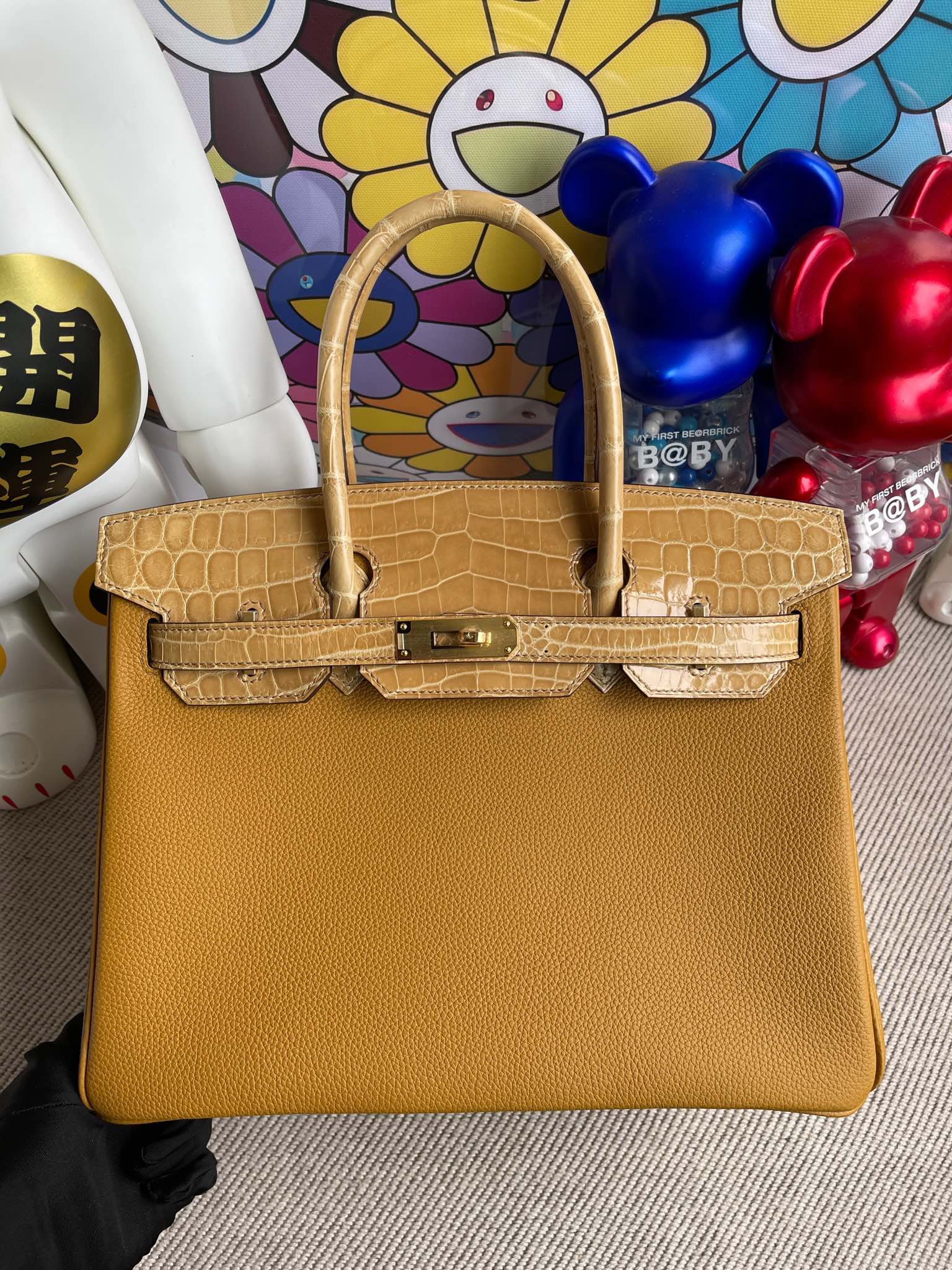 Hermès(爱马仕)Touch 系列 Birkin 铂金包 芝麻色 亮面鳄鱼 金扣 30cm 顶级手缝-拉尔森鳄鱼皮具定制 - 爱马仕包包官网 Hermès(爱马仕)Touch 系列 Birkin 铂金包 芝麻色 亮面鳄鱼 金扣 30cm 顶级手缝