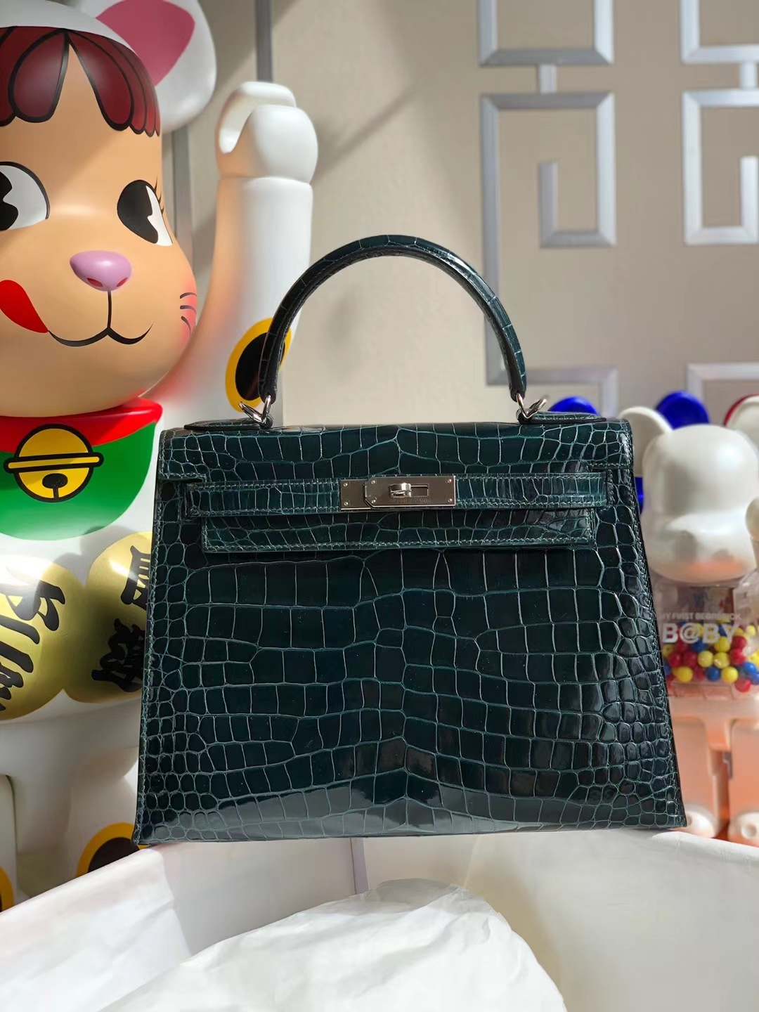 Hermès（爱马仕）Kelly 凯莉包 亮面倒v澳洲湾鳄 1P 鸭子蓝 金扣 28cm 顶级工艺 全手工缝制