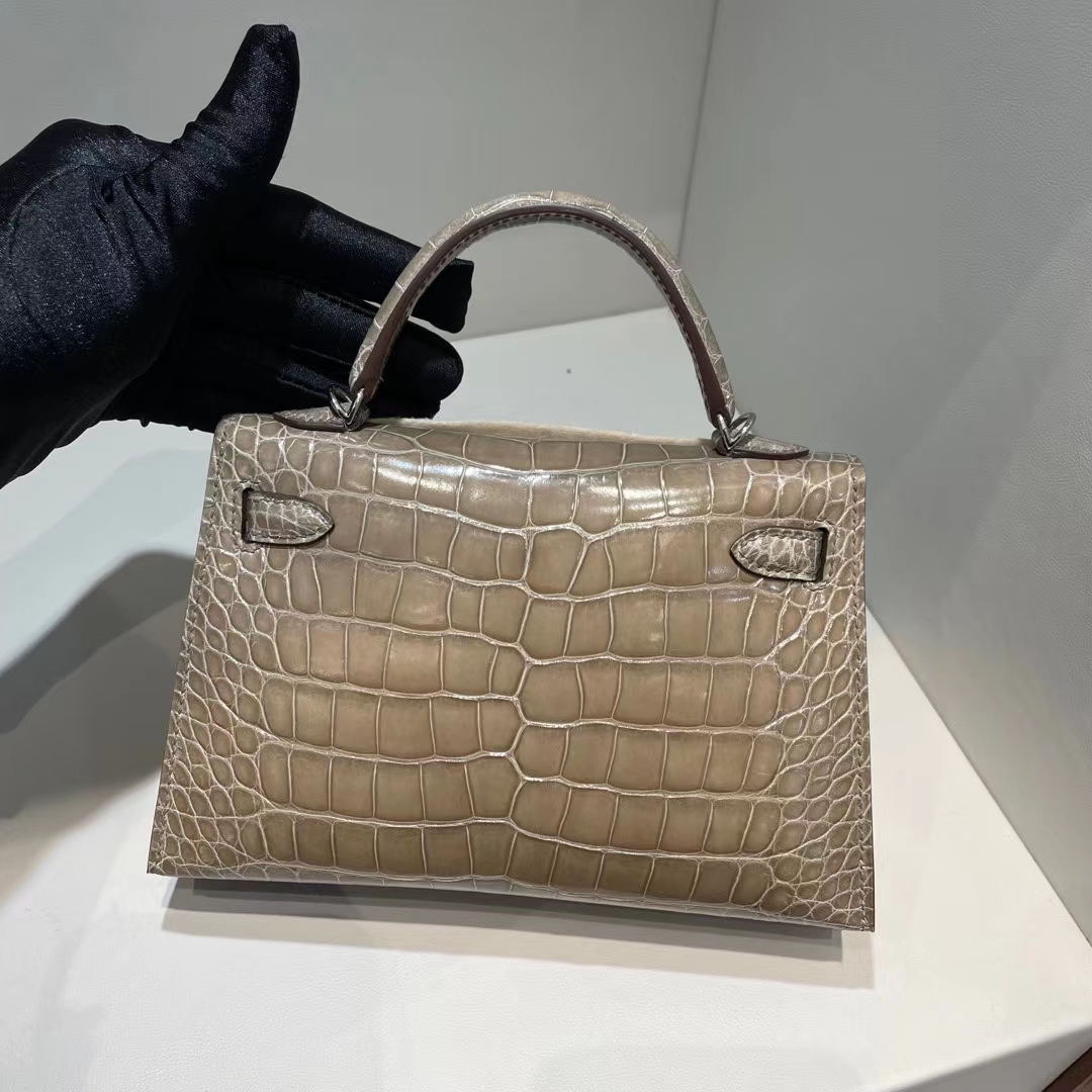 Hermès（爱马仕）Mini Kelly 亮面美洲鳄 Ck18 大象灰 银扣 Shiny alligator crocodile 19cm