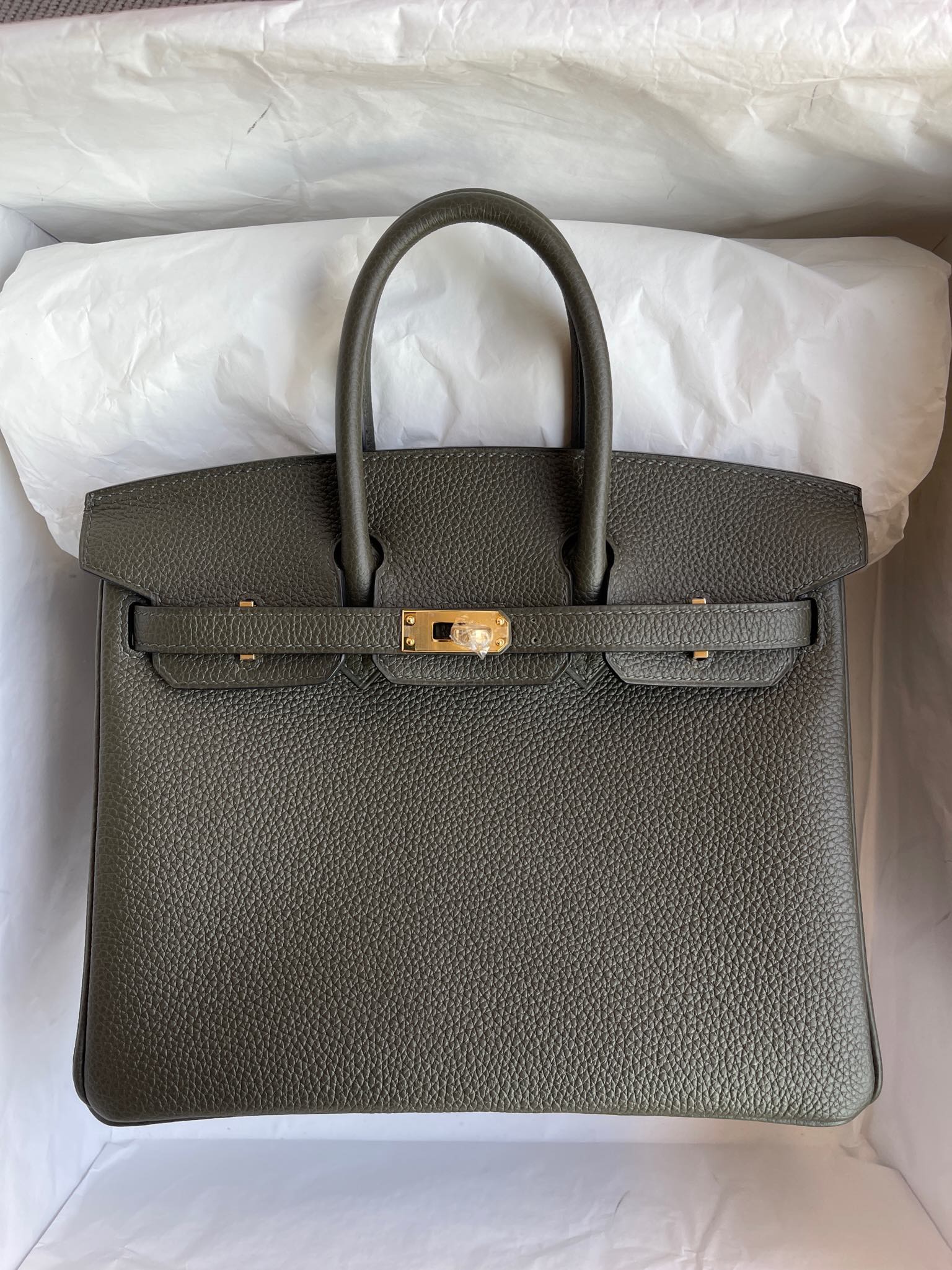 Hermès(爱马仕)Birkin 铂金包 Togo G8 深橄榄绿 金扣 25cm 顶级手缝-拉尔森鳄鱼皮具定制 - 爱马仕包包官网 Hermès(爱马仕)Birkin 铂金包 Togo G8 深橄榄绿 金扣 25cm 顶级手缝