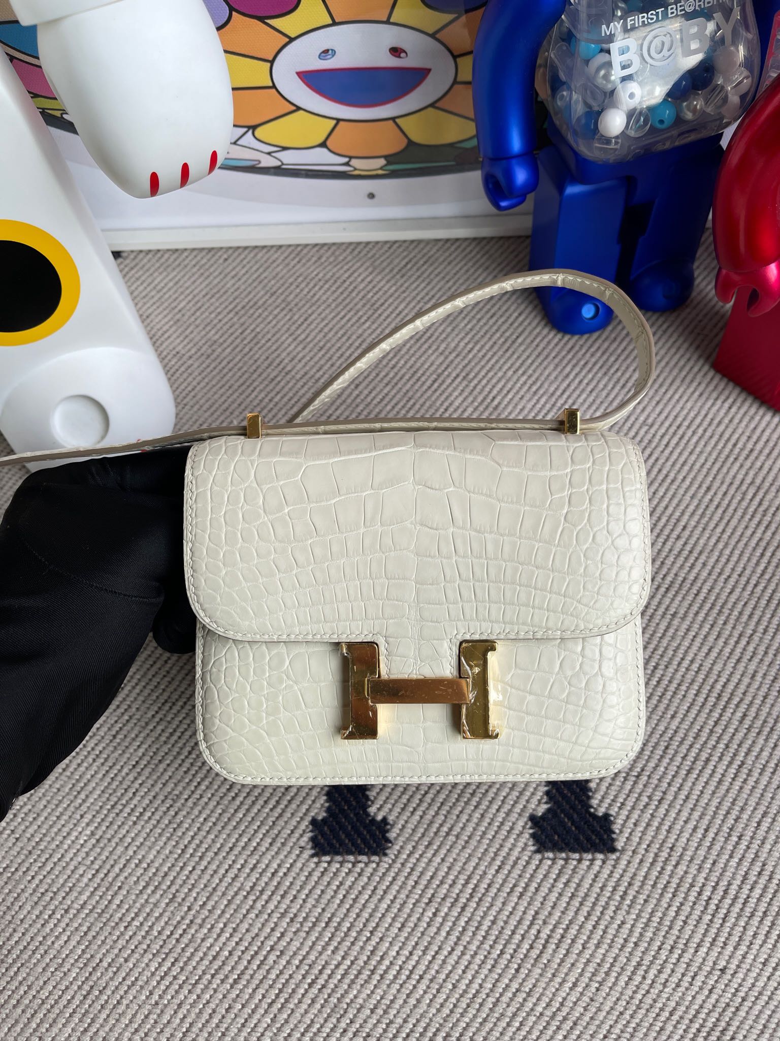 Hermès(爱马仕)Constance 14cm Alligator matt 雾面鳄鱼 8L 奶油白 beton 金扣 顶级手缝-拉尔森鳄鱼皮具定制 - 爱马仕包包官网 Hermès(爱马仕)Constance 14cm Alligator matt 雾面鳄鱼 8L 奶油白 beton 金扣 顶级手缝