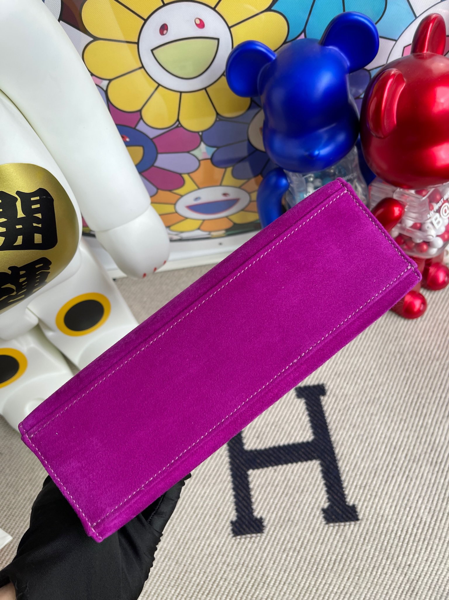 Hermès(爱马仕)Mini kelly pochette 麂皮 紫色 银扣 22cm 晚宴包 顶级手缝-拉尔森鳄鱼皮具定制 - 爱马仕包包官网 Hermès(爱马仕)Mini kelly pochette 麂皮 紫色 银扣 22cm 晚宴包 顶级手缝