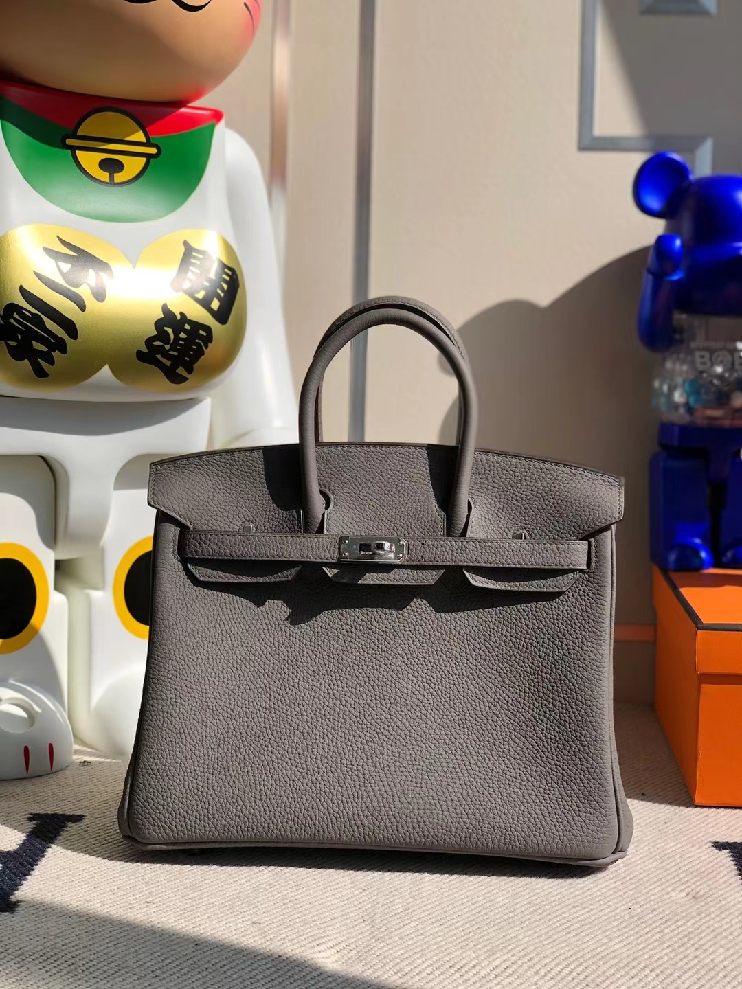 Hermès(爱马仕)Birkin 铂金包 Togo 8F 锡器灰 银扣 25cm 顶级工艺 全手工缝制-拉尔森鳄鱼皮具定制 - 爱马仕包包官网 Hermès(爱马仕)Birkin 铂金包 Togo 8F 锡器灰 银扣 25cm 顶级工艺 全手工缝制
