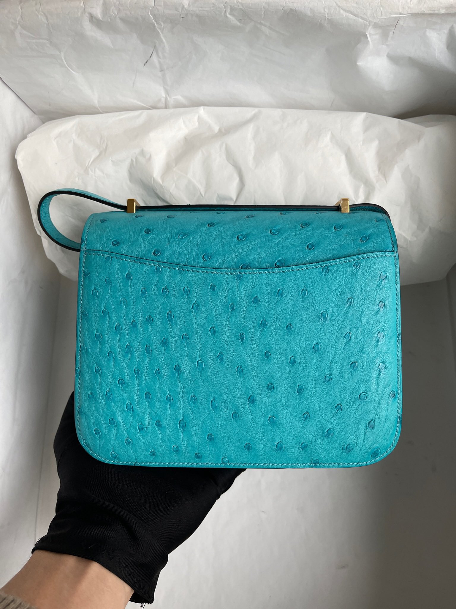 Hermès(爱马仕)Constance 康康 Ostrich kk鸵鸟 7F 孔雀蓝 金扣 18cm 顶级手缝-拉尔森鳄鱼皮具定制 - 爱马仕包包官网 Hermès(爱马仕)Constance 康康 Ostrich kk鸵鸟 7F 孔雀蓝 金扣 18cm 顶级手缝