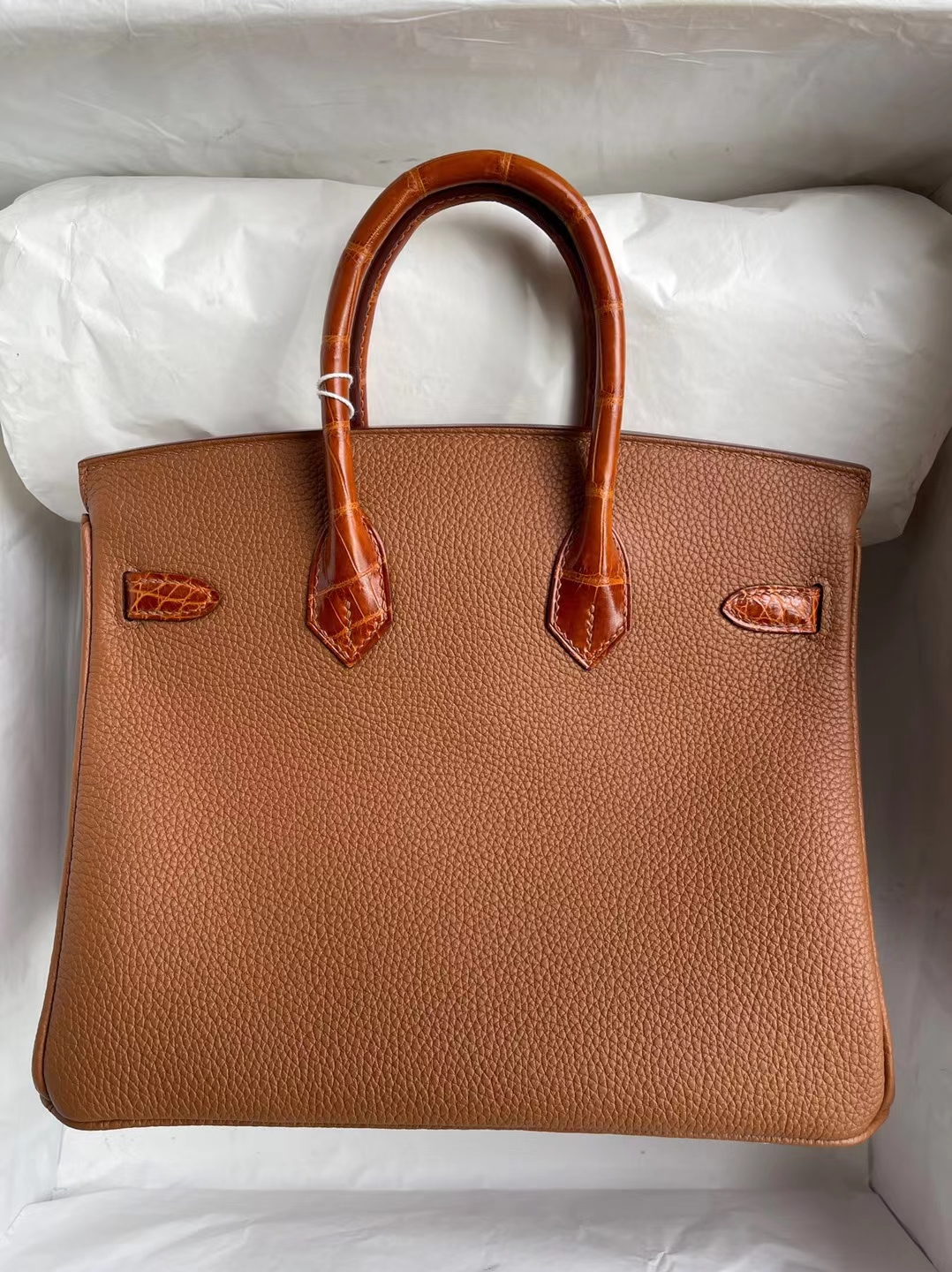 Hermès(爱马仕)Birkin 铂金包 Touch Togo 金棕色 拼 蜜糖棕 亮面尼罗鳄 金扣 25cm 订制-拉尔森鳄鱼皮具定制 - 爱马仕包包官网 Hermès(爱马仕)Birkin 铂金包 Touch Togo 金棕色 拼 蜜糖棕 亮面尼罗鳄 金扣 25cm 订制