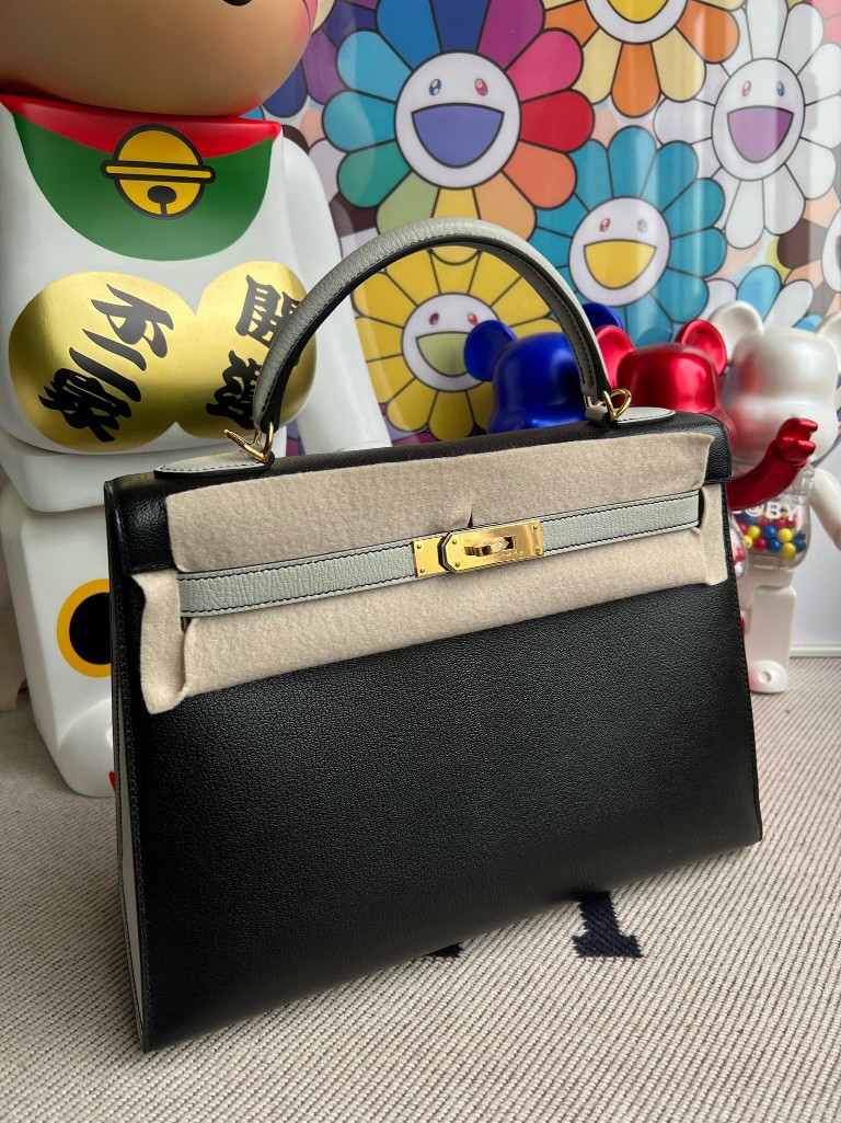 Hermès(爱马仕)Kelly 凯莉包 Chevre 山羊皮 黑色 拼 海鸥灰 金扣 32cm 顶级手缝 现货-拉尔森鳄鱼皮具定制 - 爱马仕包包官网 Hermès(爱马仕)Kelly 凯莉包 Chevre 山羊皮 黑色 拼 海鸥灰 金扣 32cm 顶级手缝 现货