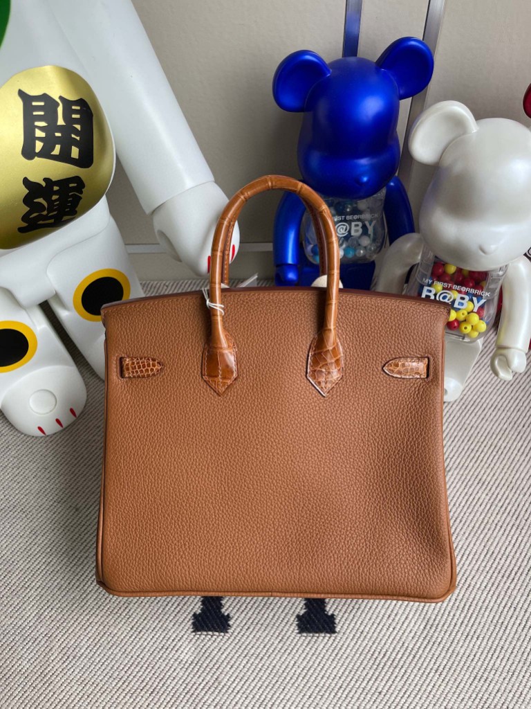 Hermès(爱马仕)Birkin Touch 系列 ck37 金棕色 拼 棕色 togo 拼 鳄鱼皮 金扣 25cm 顶级手缝-拉尔森鳄鱼皮具定制 - 爱马仕包包官网 Hermès(爱马仕)Birkin Touch 系列 ck37 金棕色 拼 棕色 togo 拼 鳄鱼皮 金扣 25cm 顶级手缝